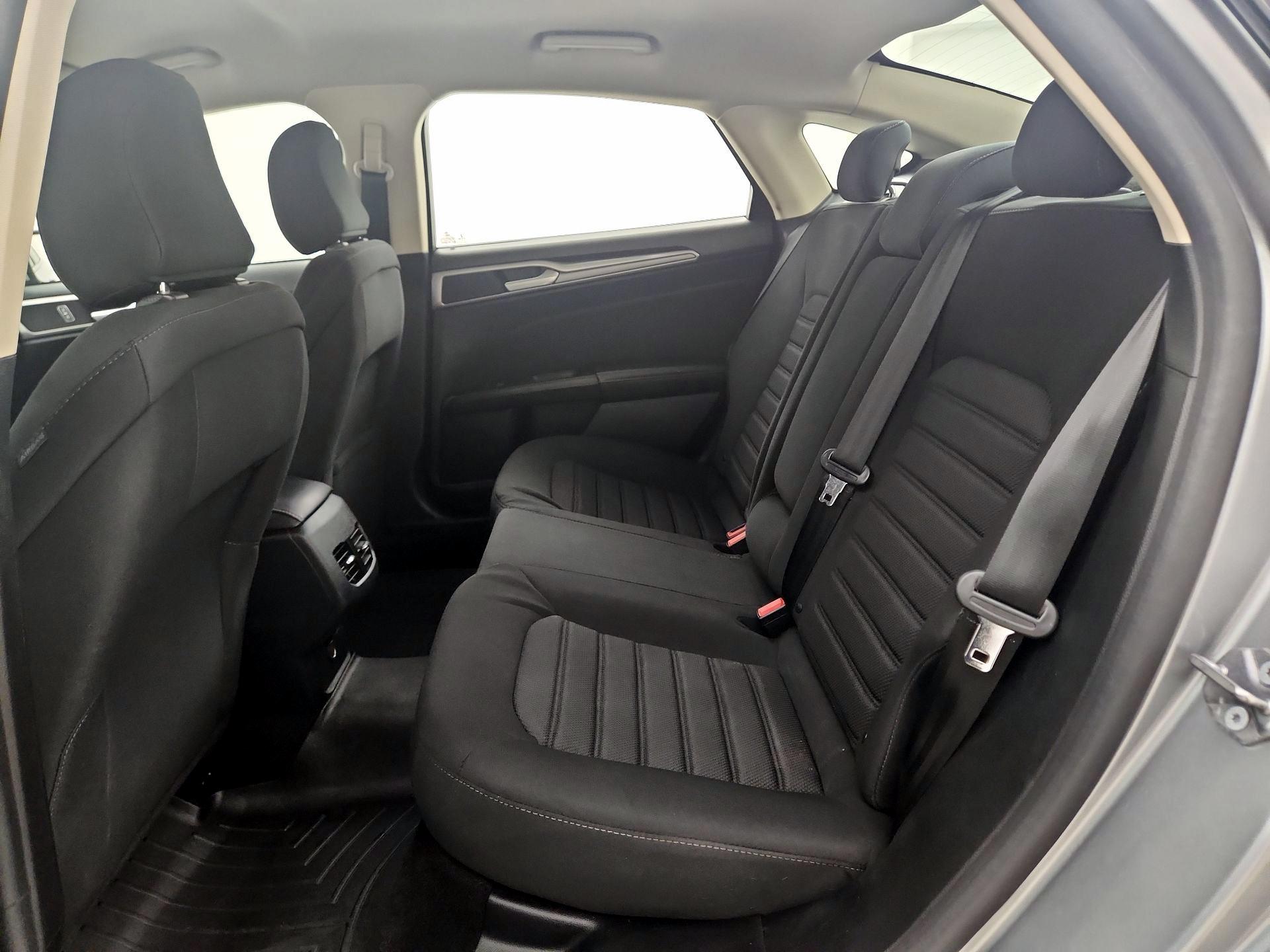 Thumbnail: 2020 Ford Fusion - 19