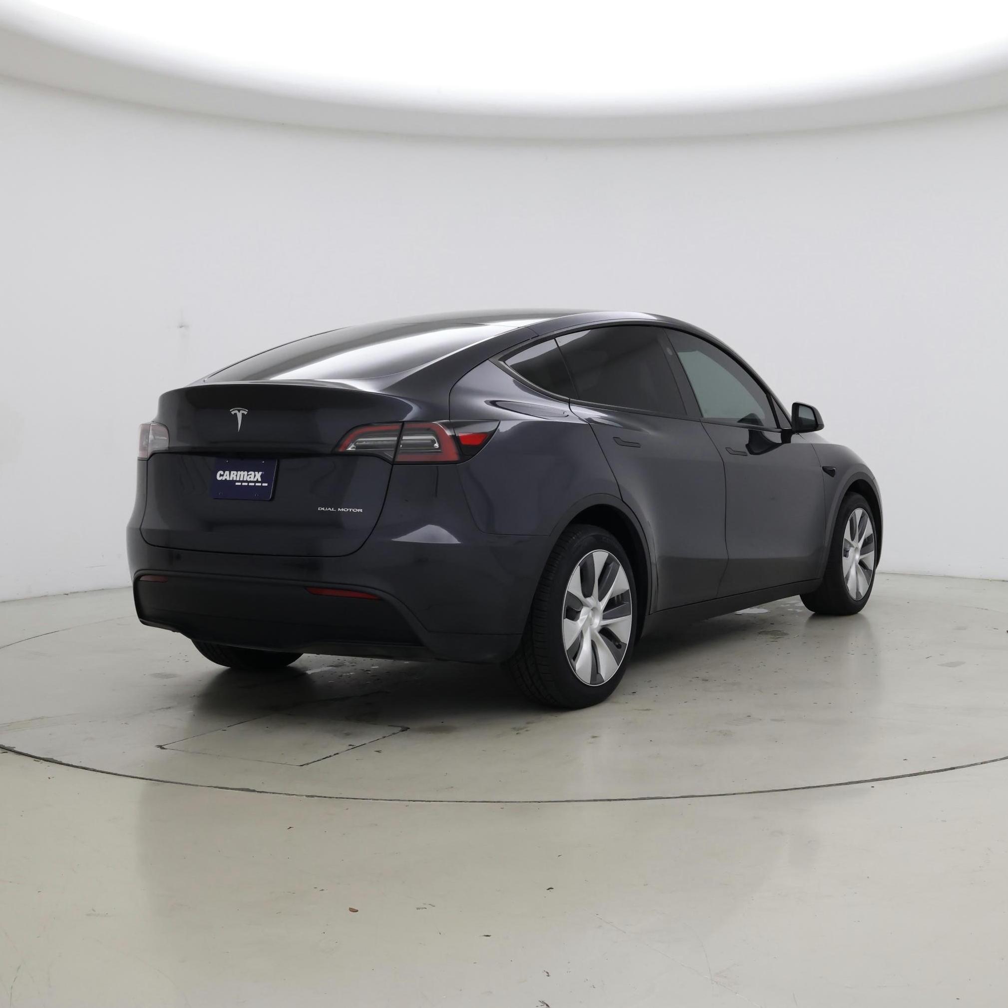 Thumbnail: 2024 Tesla Model Y - 8