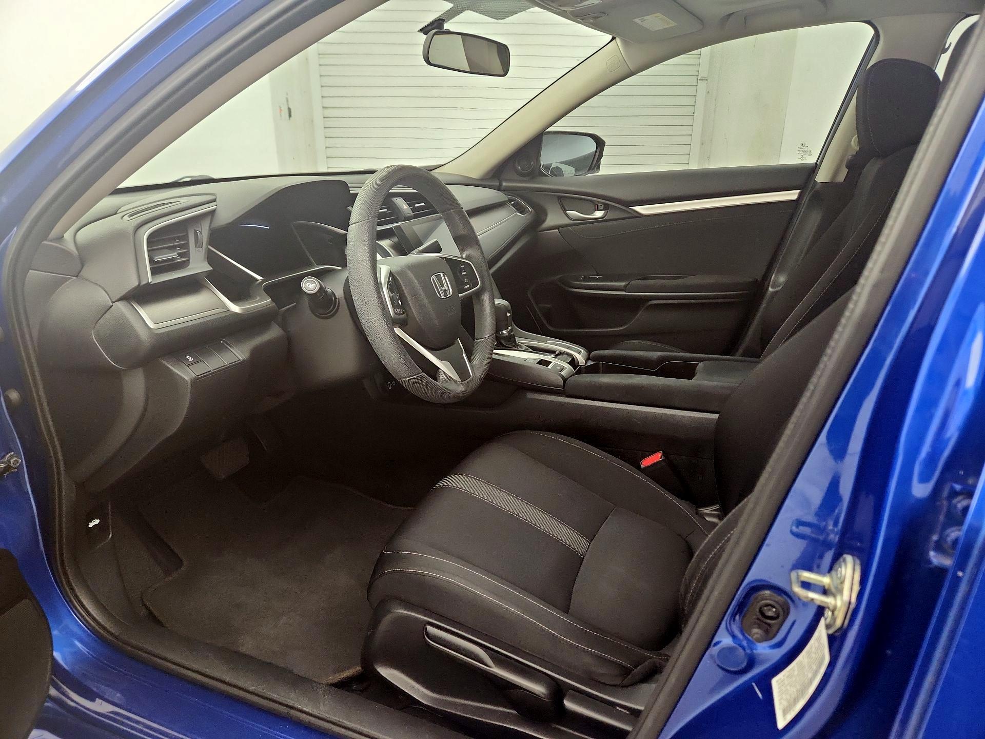 Thumbnail: 2016 Honda Civic - 11