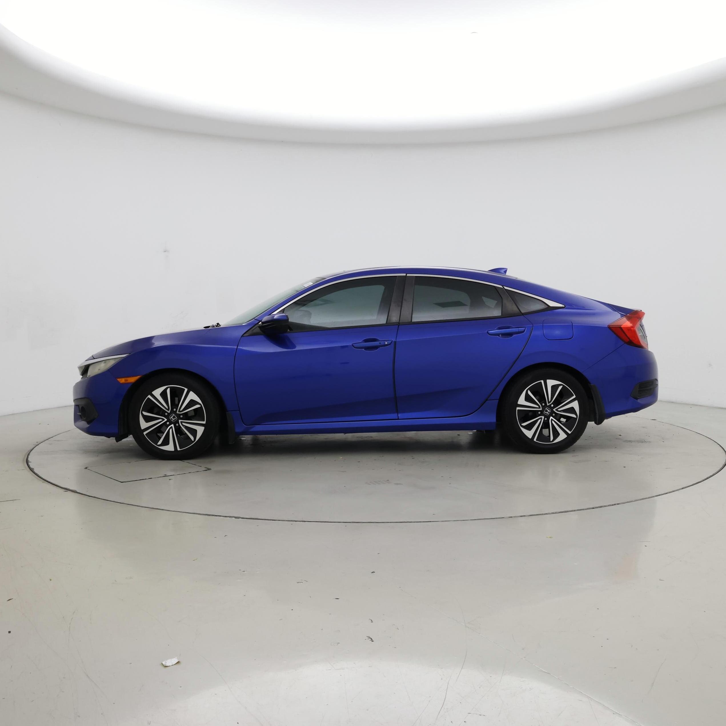 Thumbnail: 2016 Honda Civic - 3
