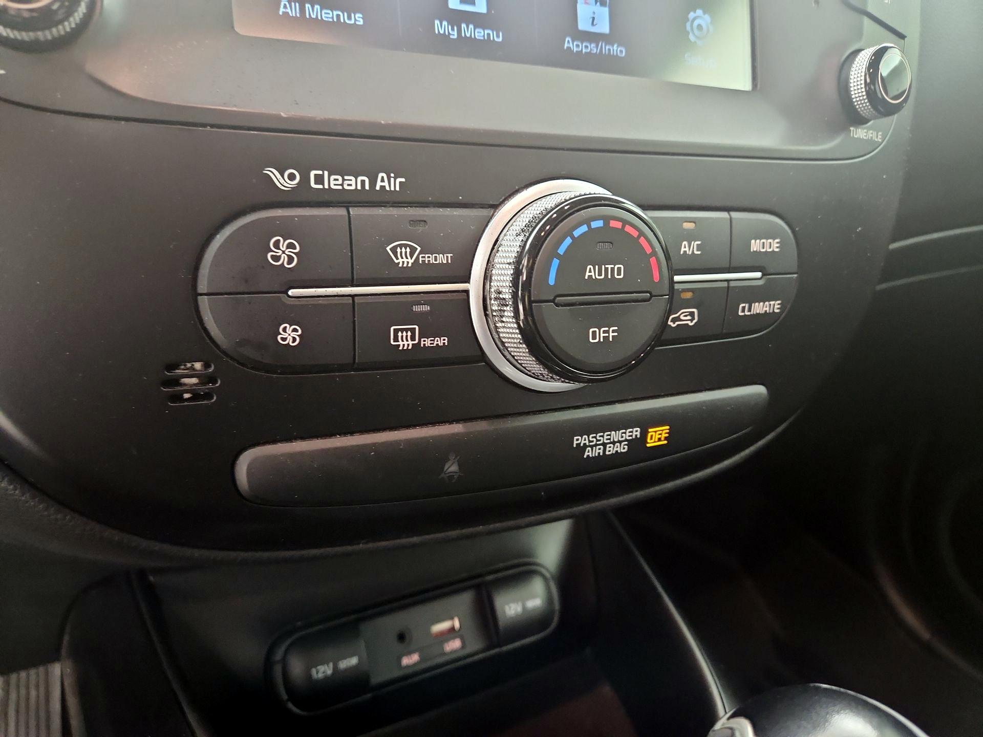 Thumbnail: 2019 Kia Soul - 16