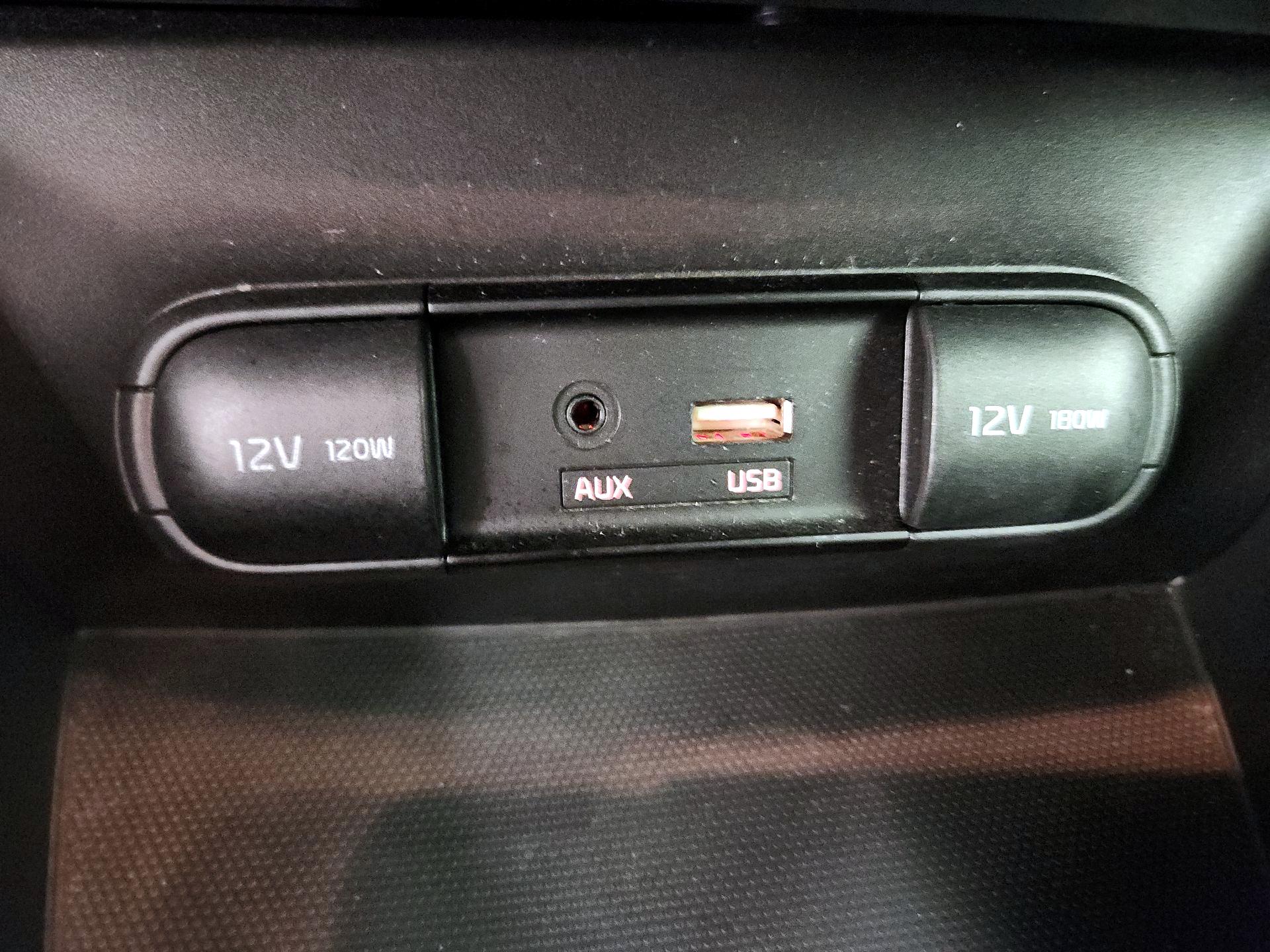 Thumbnail: 2019 Kia Soul - 18