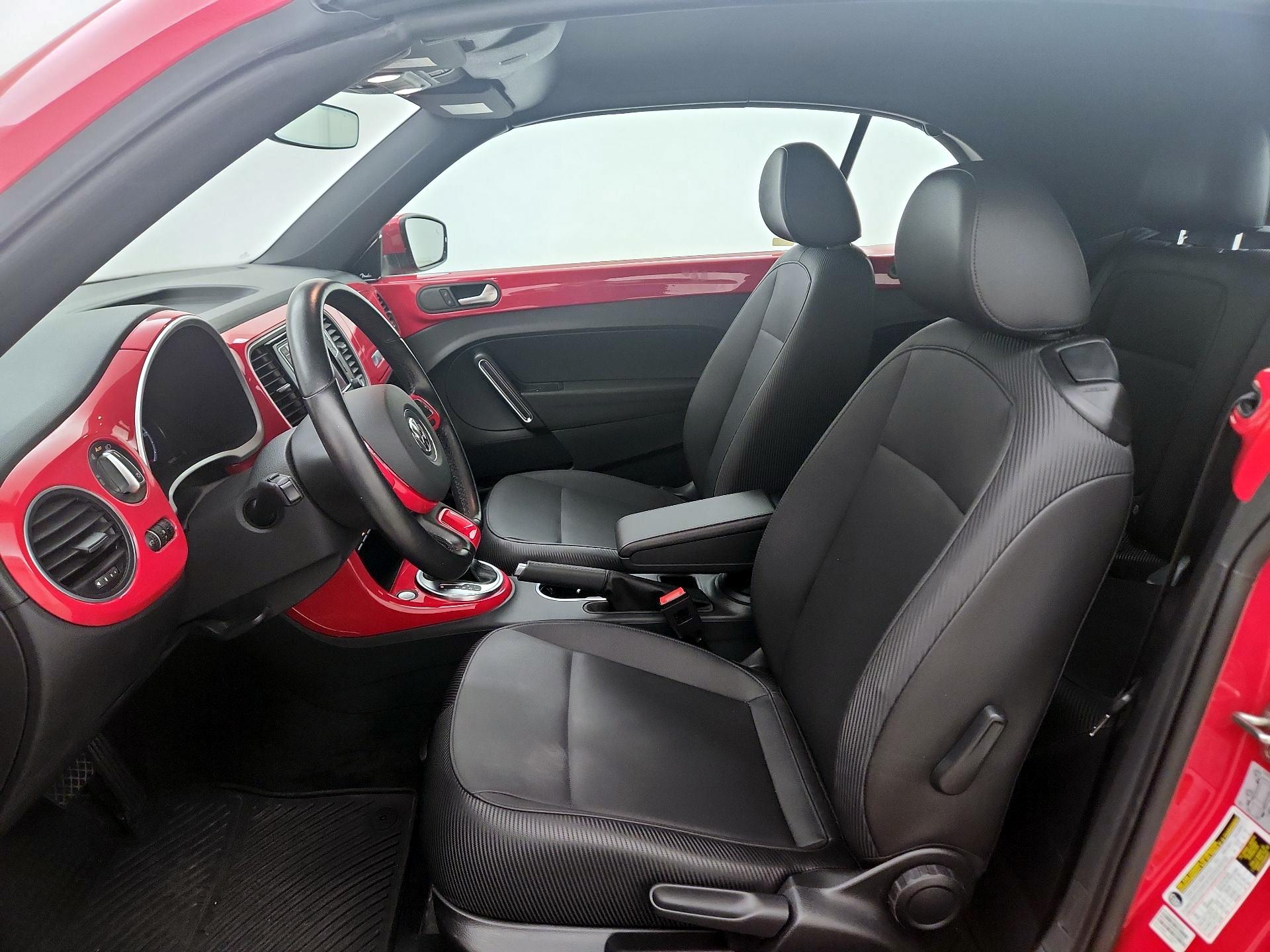 Thumbnail: 2019 Volkswagen Beetle - 11