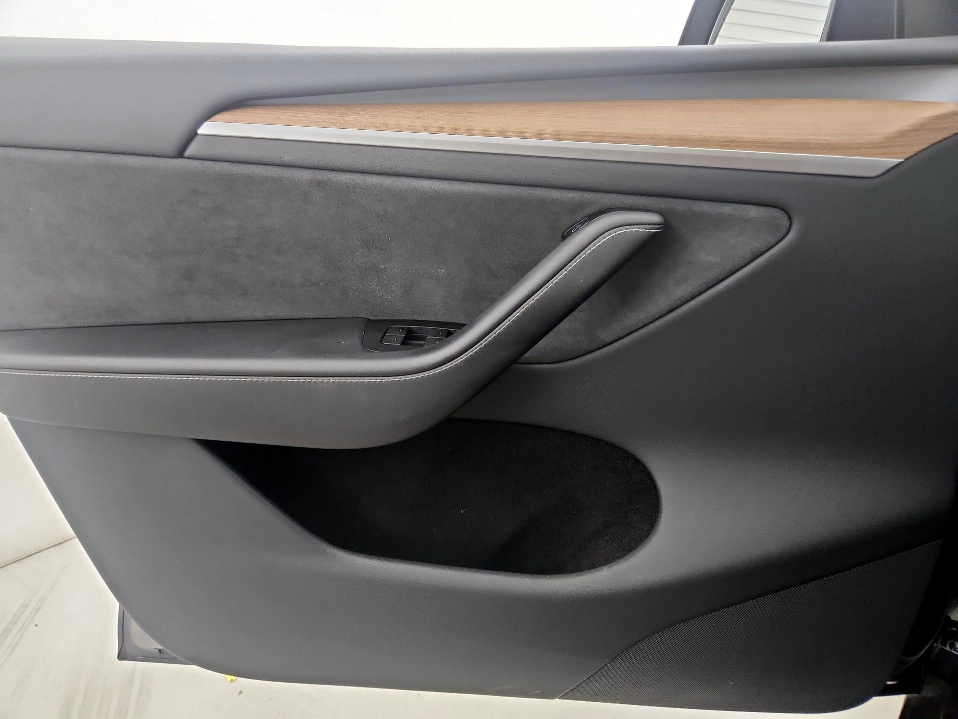 Thumbnail: 2024 Tesla Model Y - 12