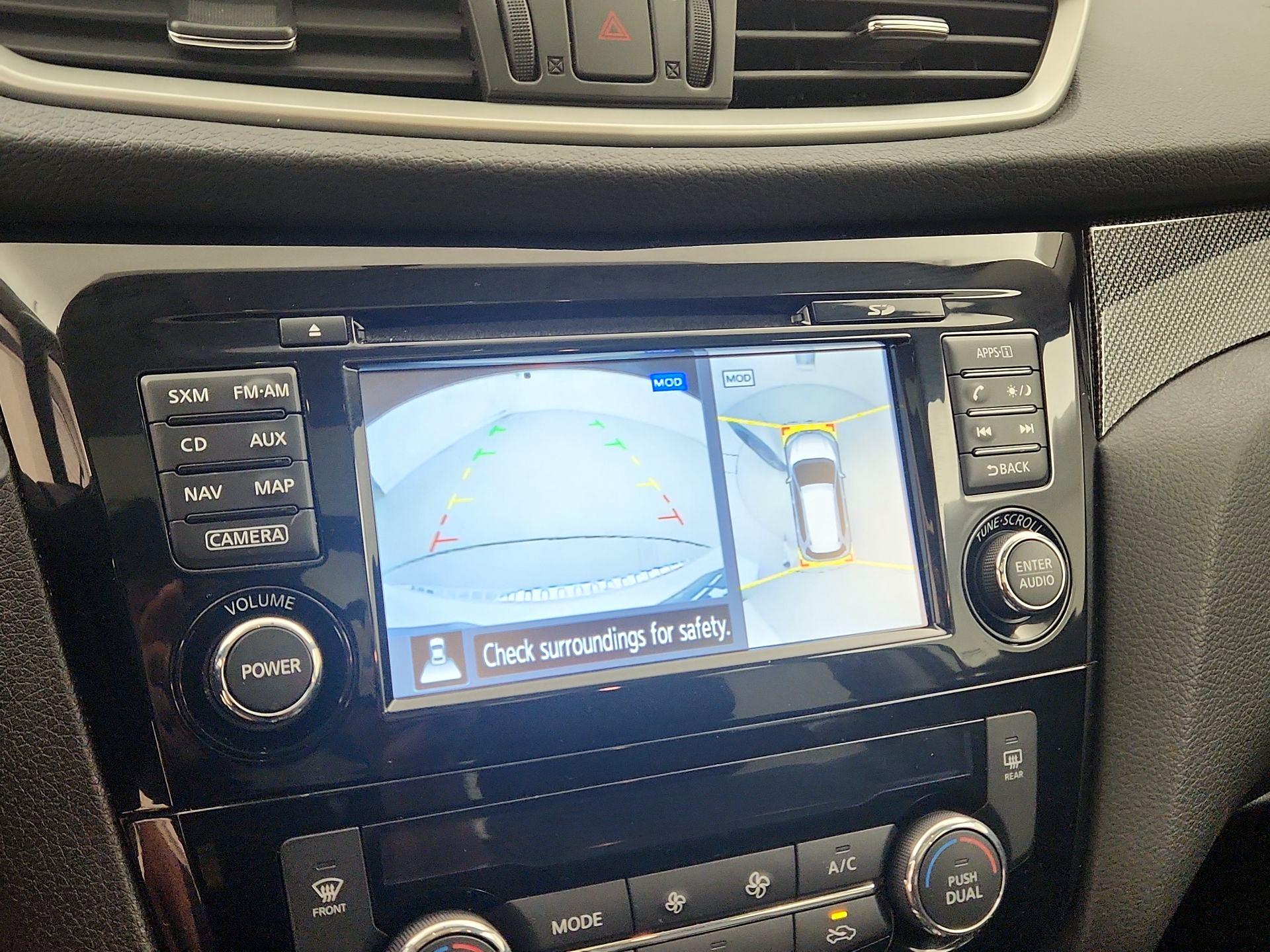 Thumbnail: 2016 Nissan Rogue - 15