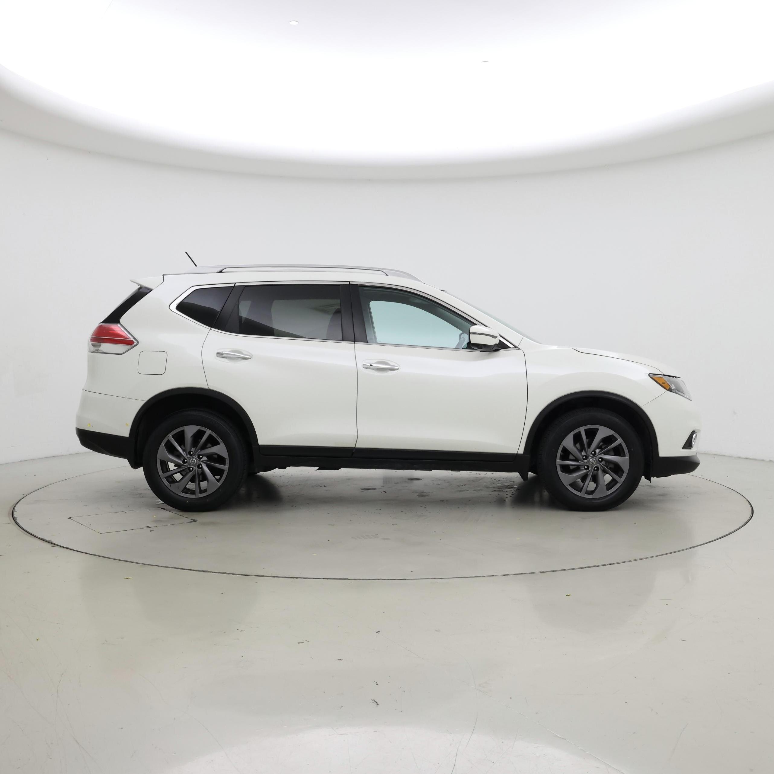 Thumbnail: 2016 Nissan Rogue - 7