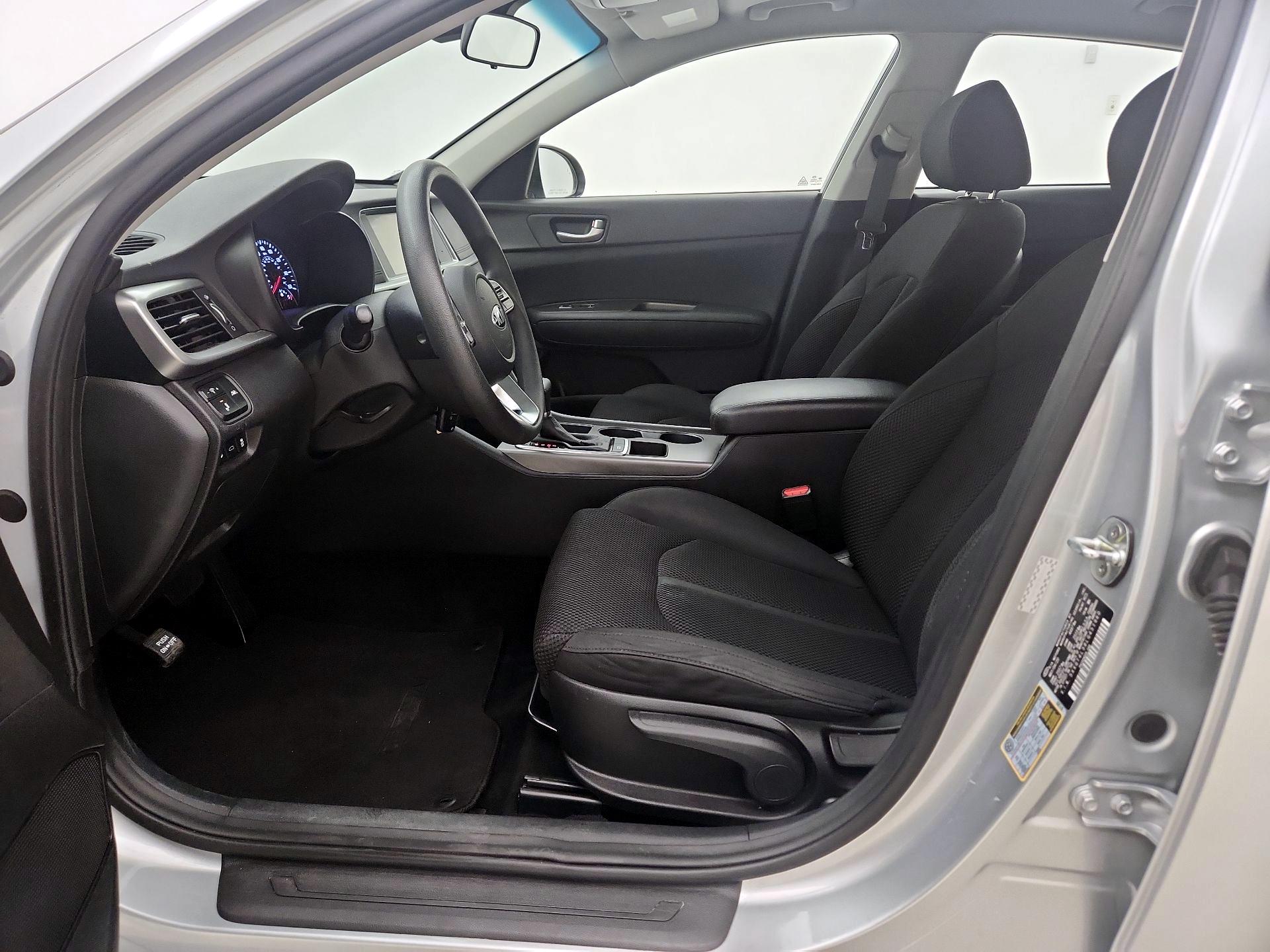 Thumbnail: 2020 Kia Optima - 11