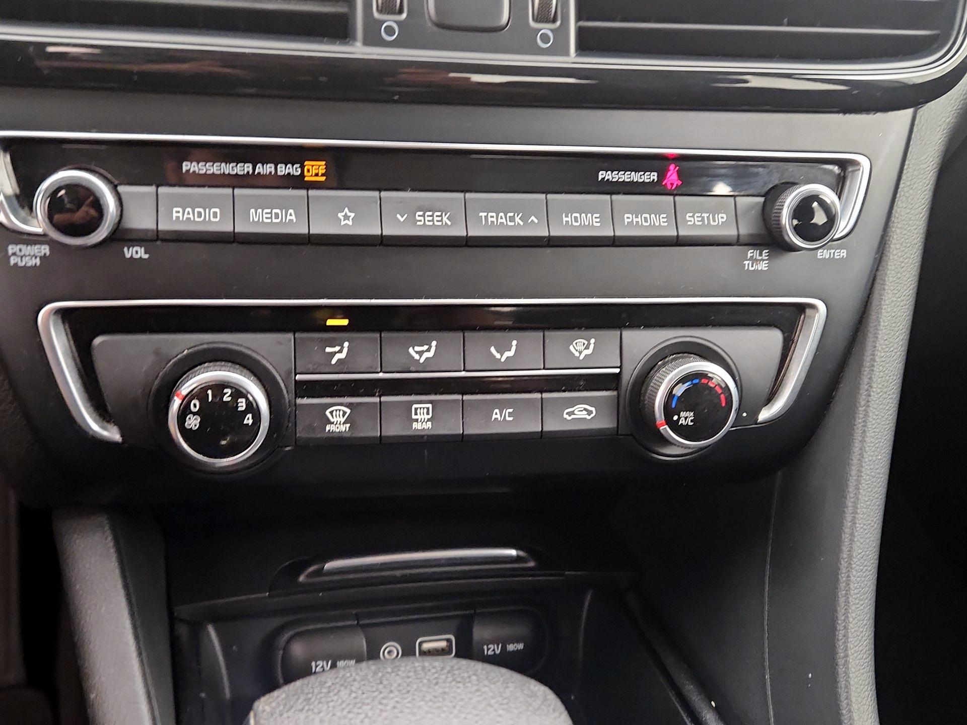 Thumbnail: 2020 Kia Optima - 16