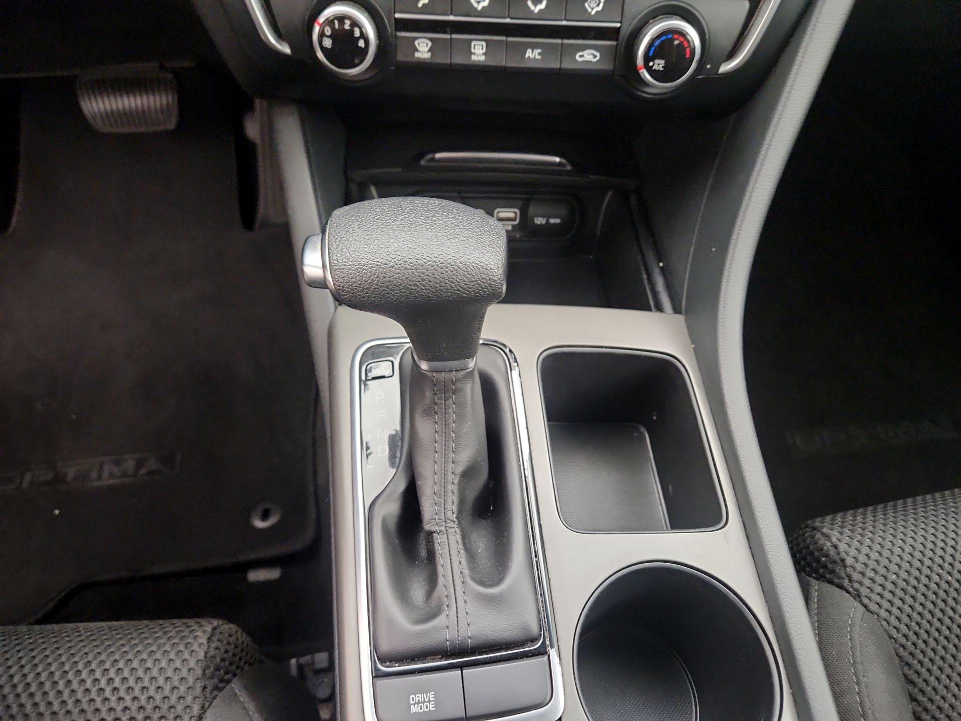 Thumbnail: 2020 Kia Optima - 17