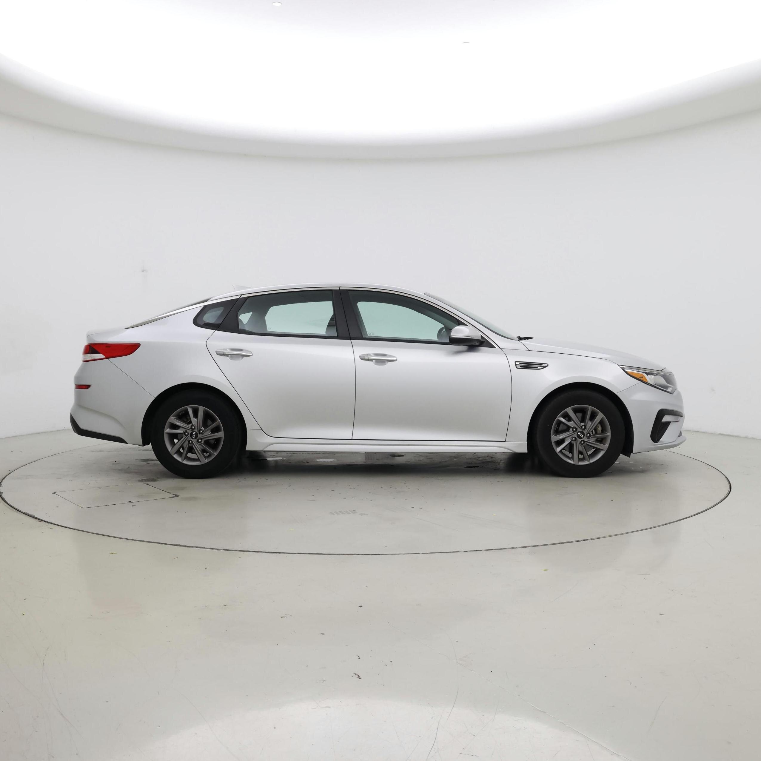 Thumbnail: 2020 Kia Optima - 7