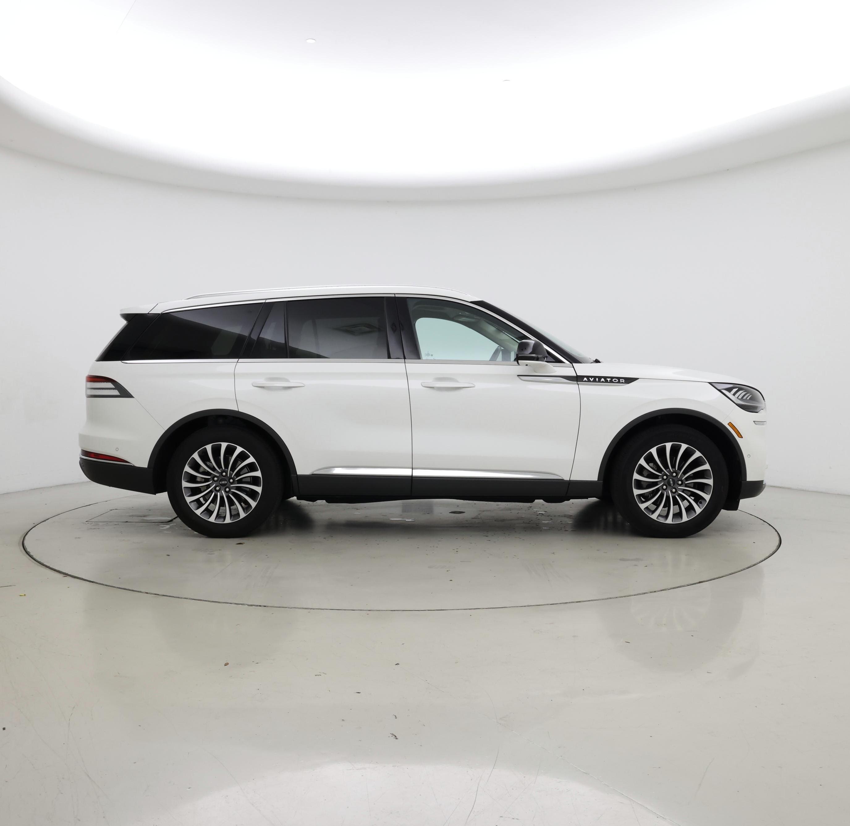 Thumbnail: 2020 Lincoln Aviator - 7