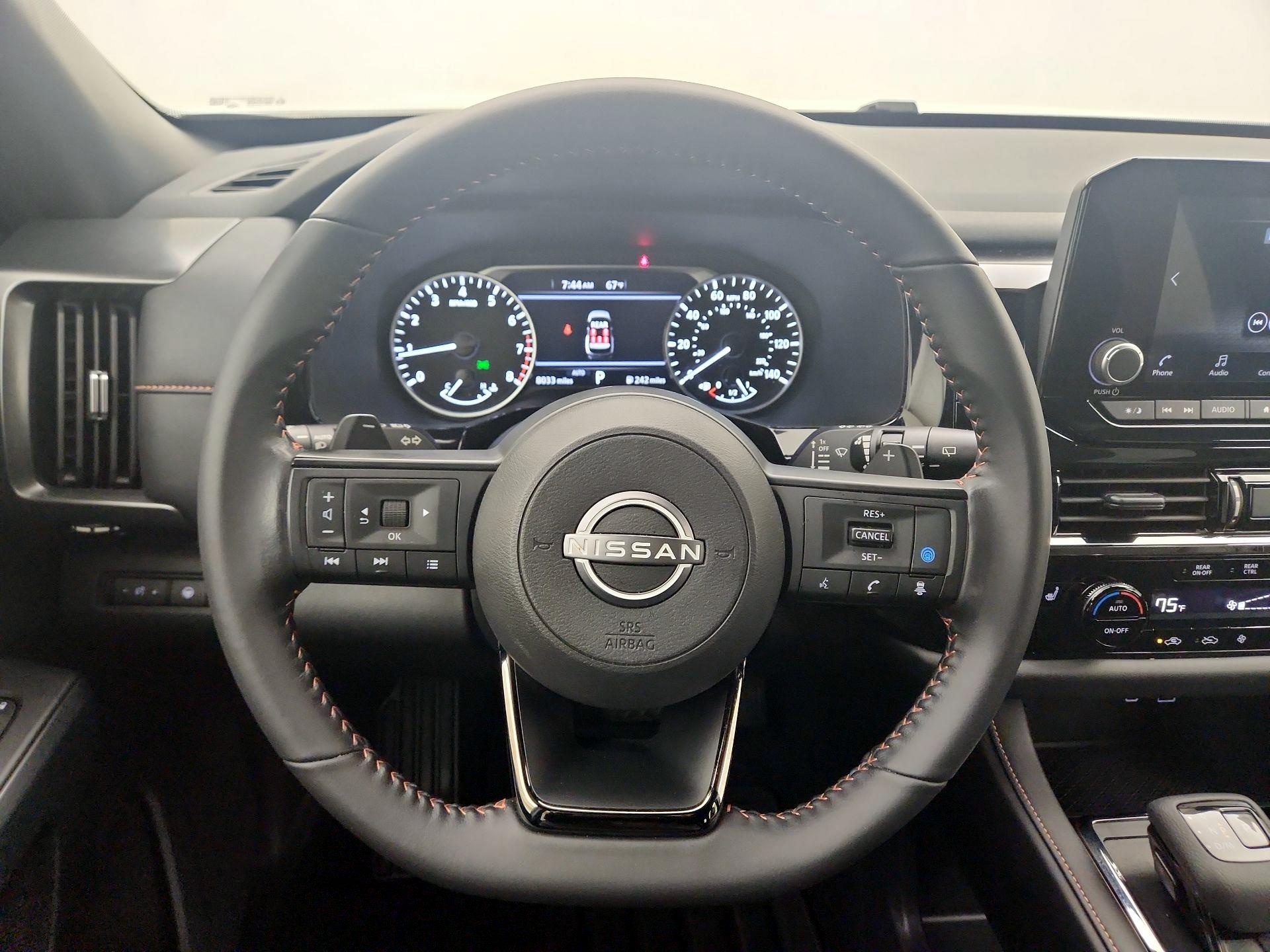 Thumbnail: 2024 Nissan Pathfinder - 10