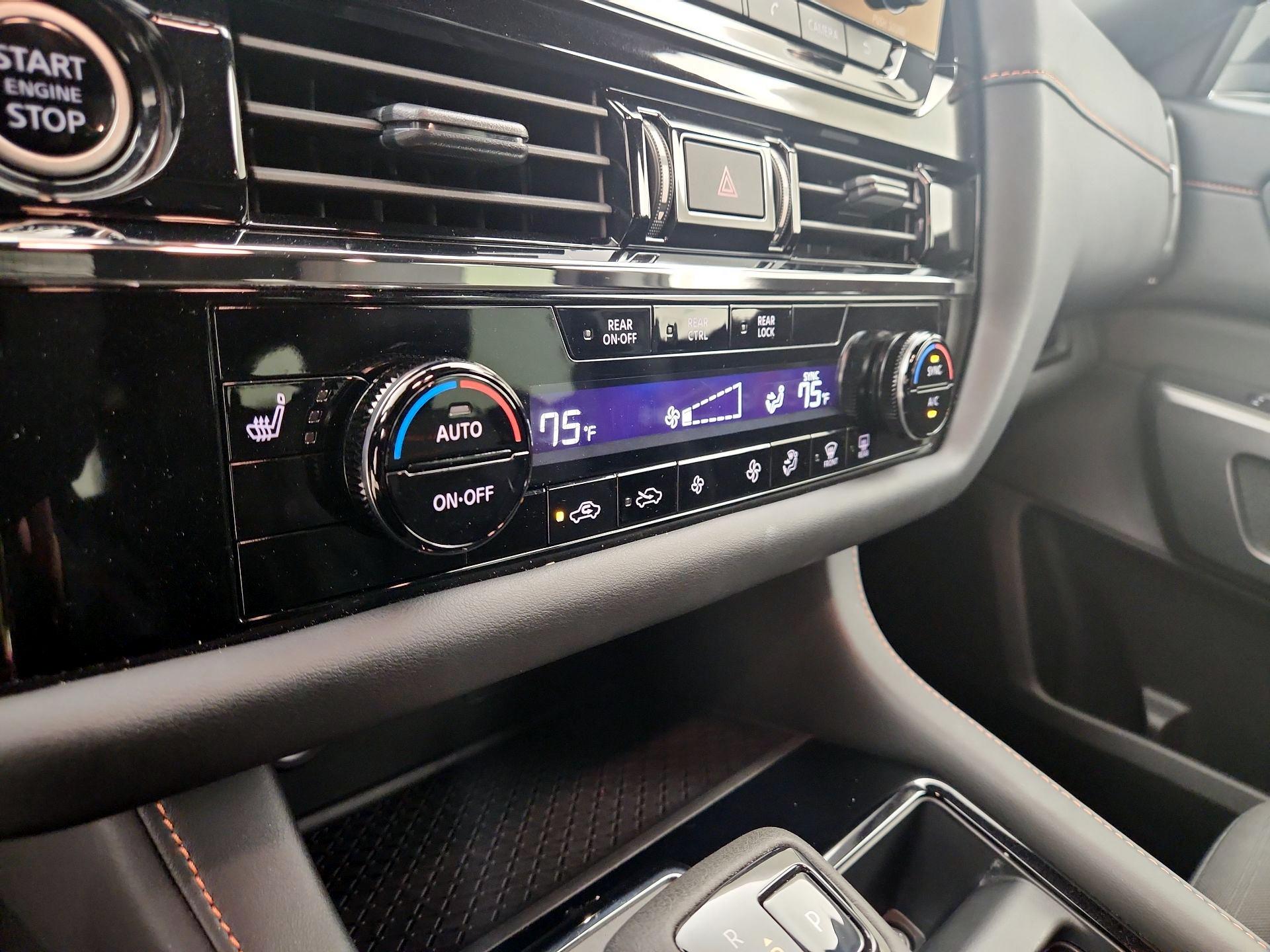 Thumbnail: 2024 Nissan Pathfinder - 16