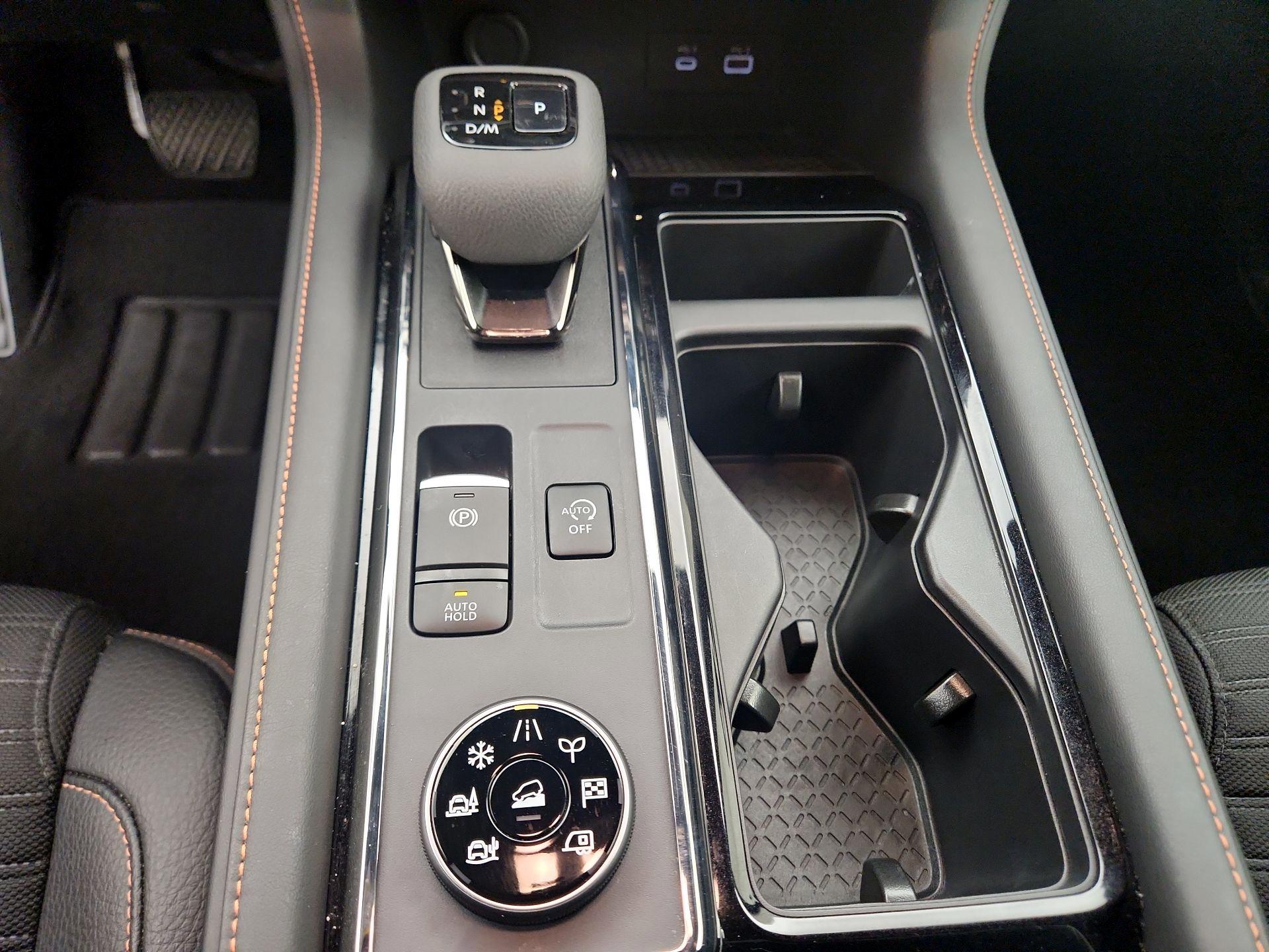 Thumbnail: 2024 Nissan Pathfinder - 17