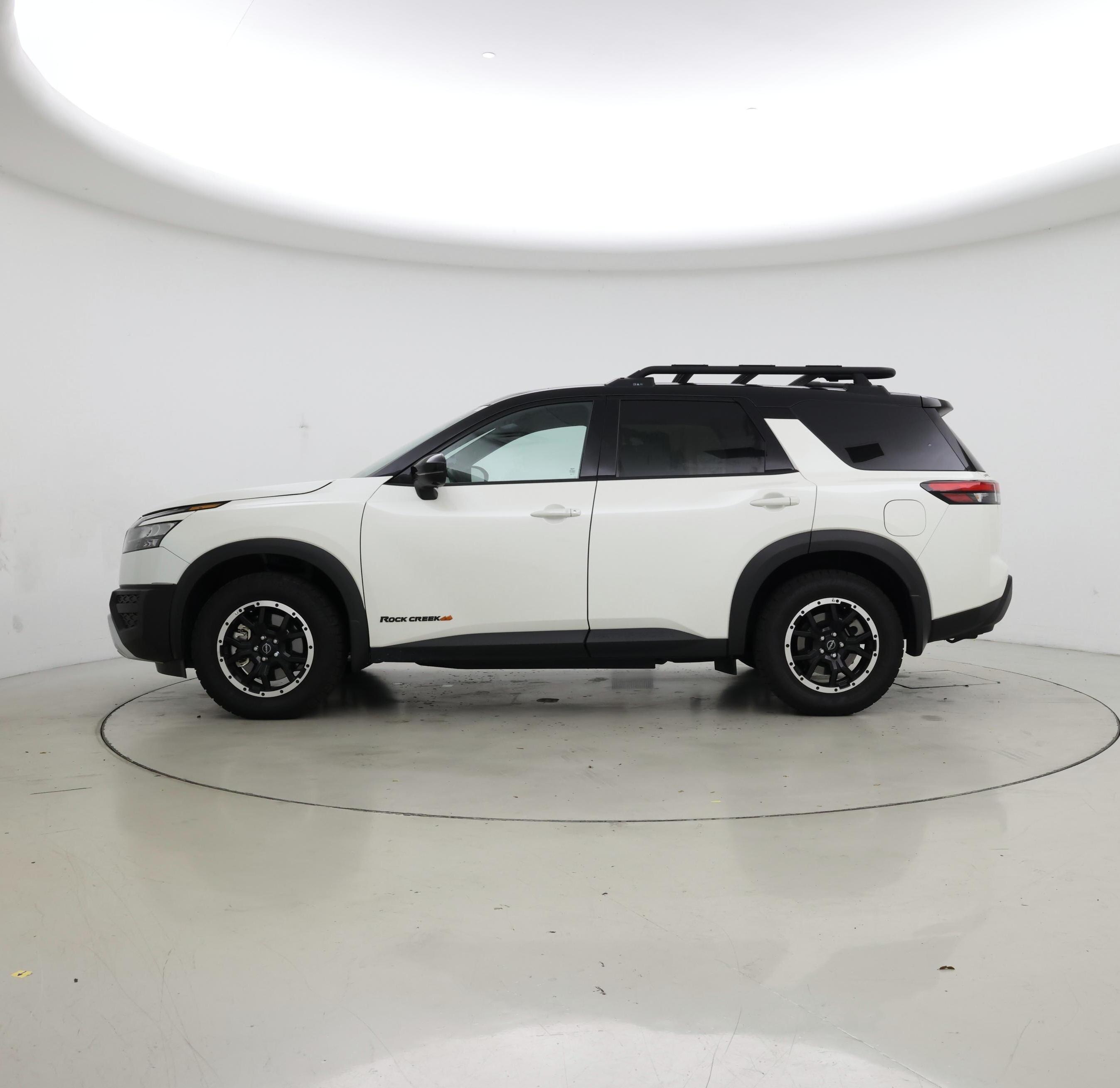 Thumbnail: 2024 Nissan Pathfinder - 3