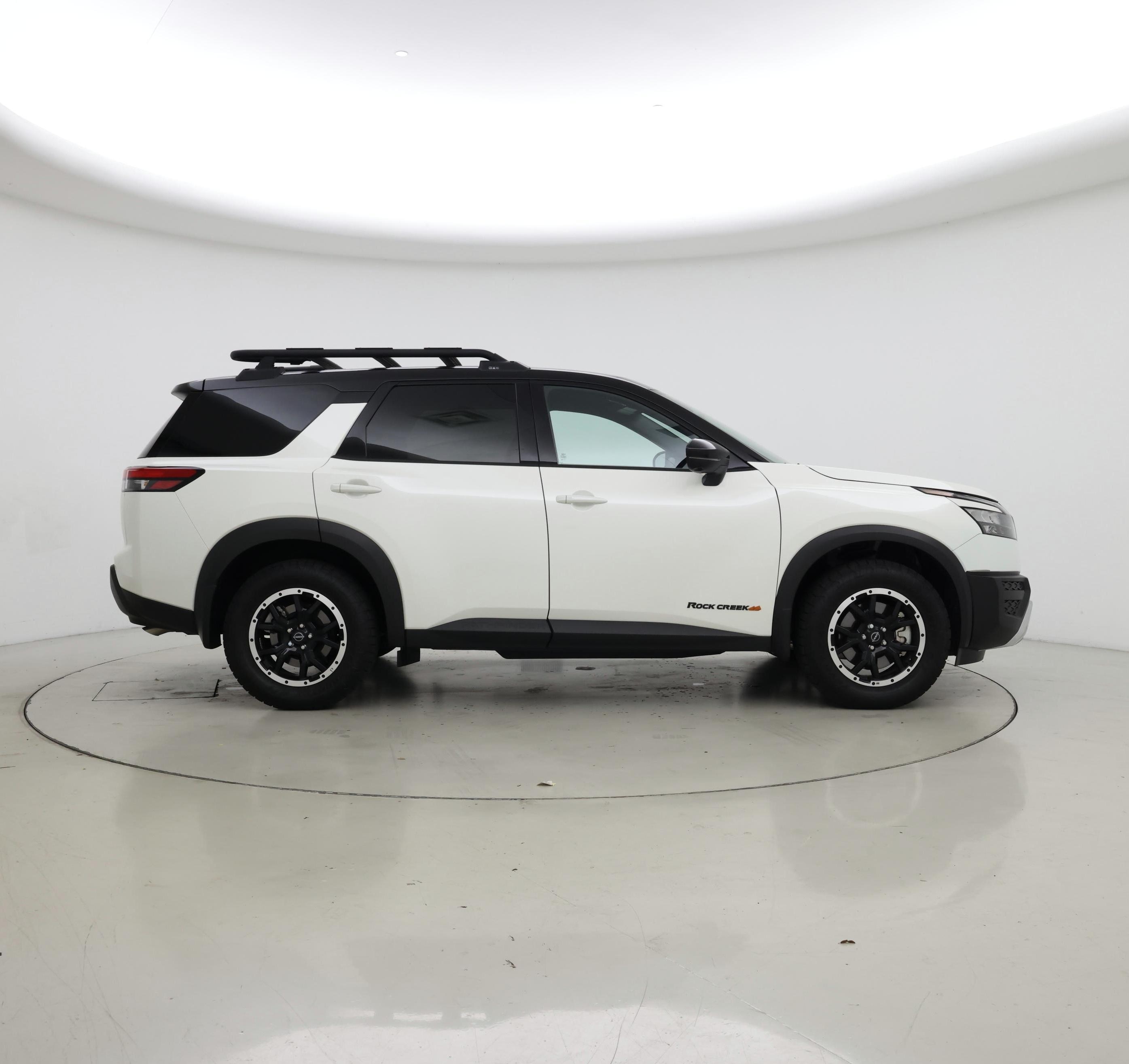 Thumbnail: 2024 Nissan Pathfinder - 7