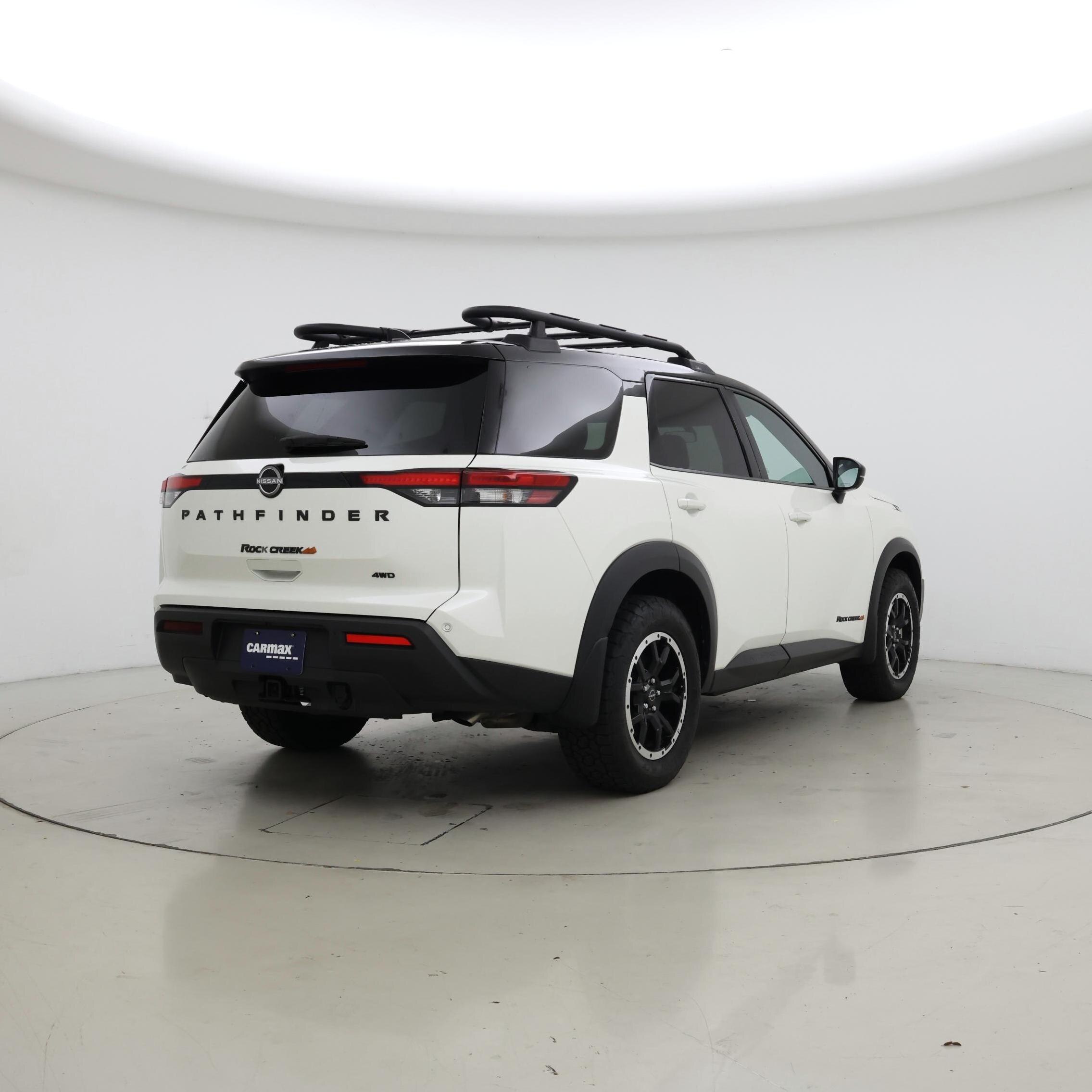 Thumbnail: 2024 Nissan Pathfinder - 8