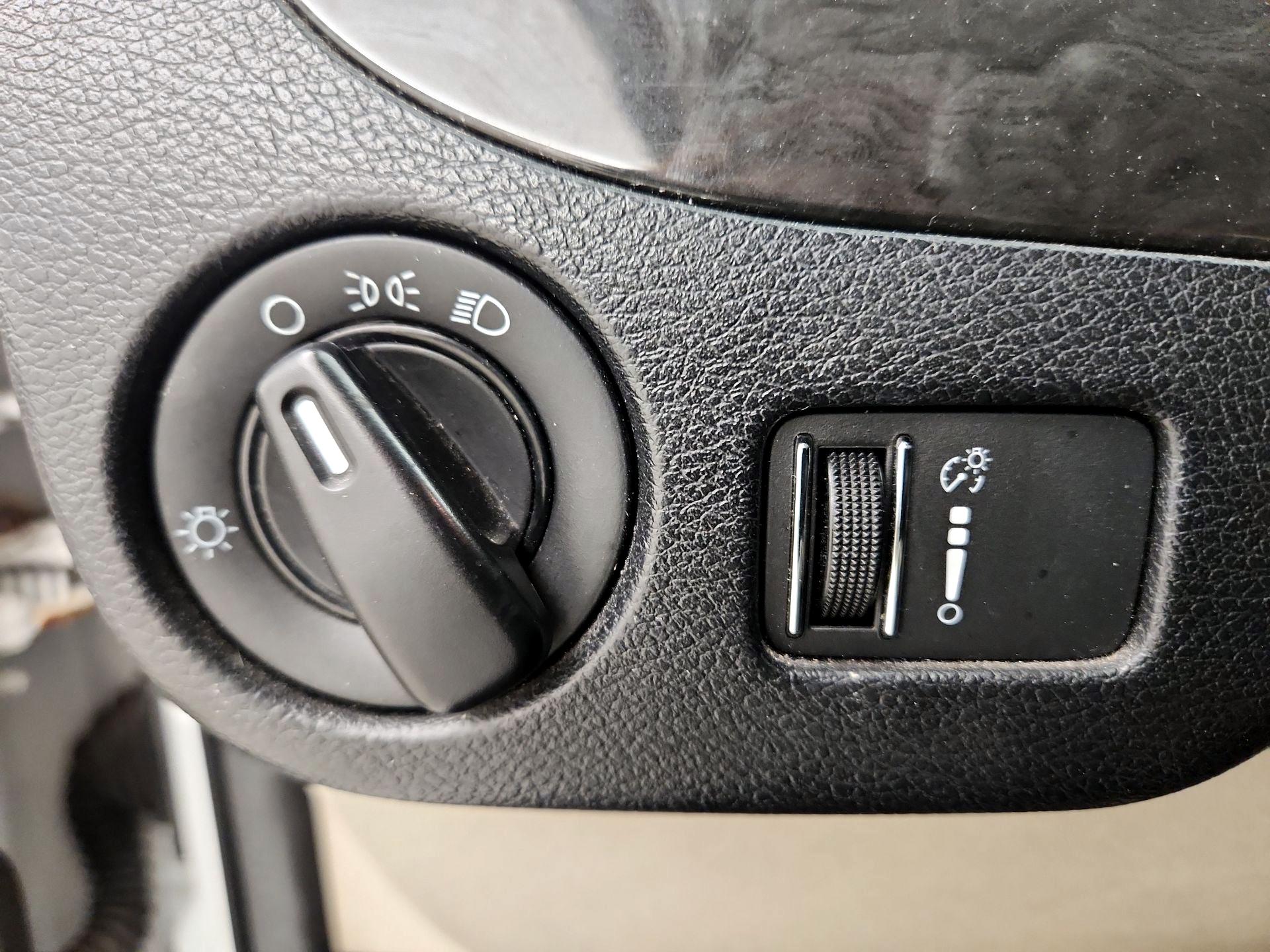 Thumbnail: 2017 Dodge Grand Caravan - 13