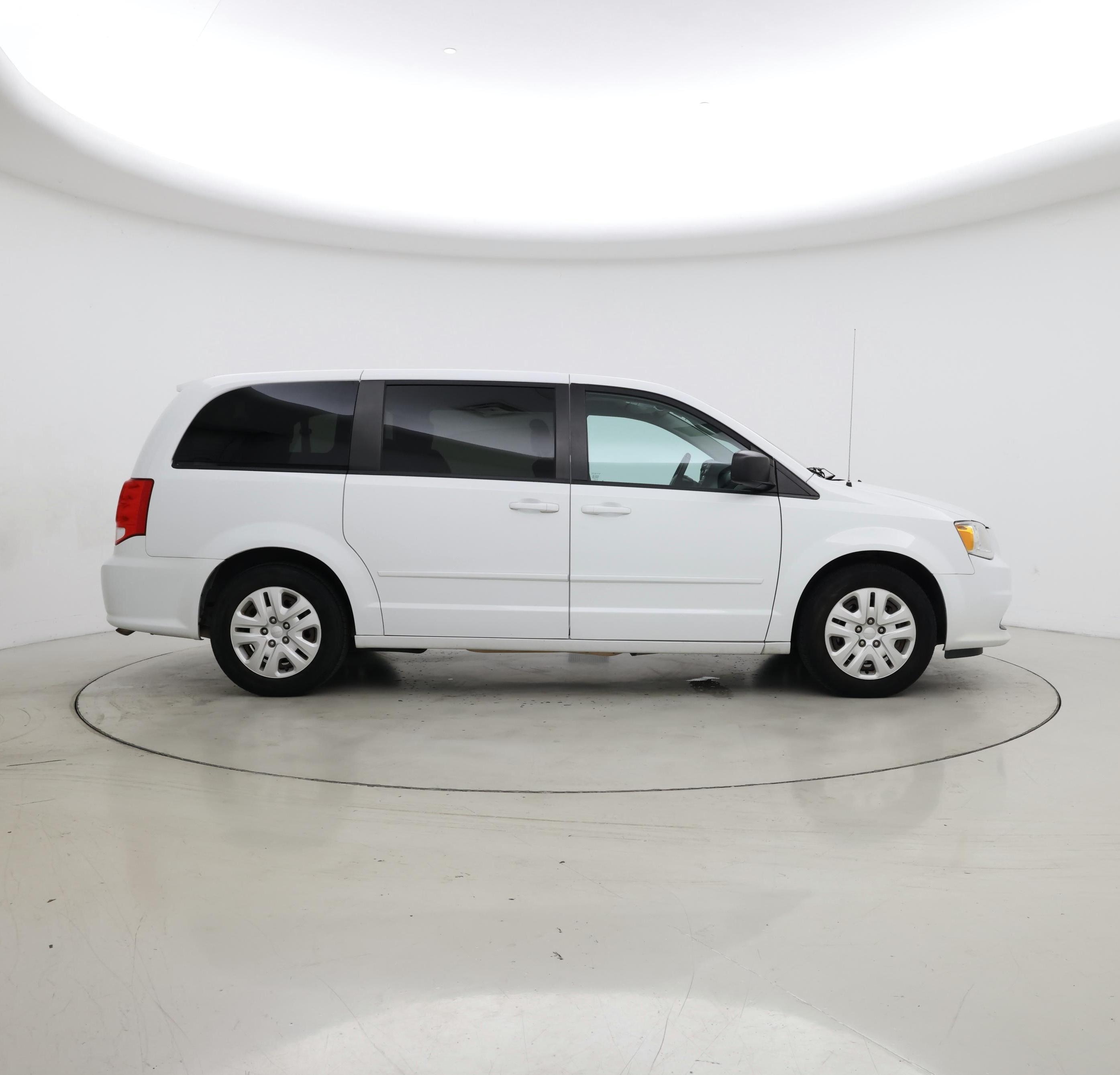 Thumbnail: 2017 Dodge Grand Caravan - 7