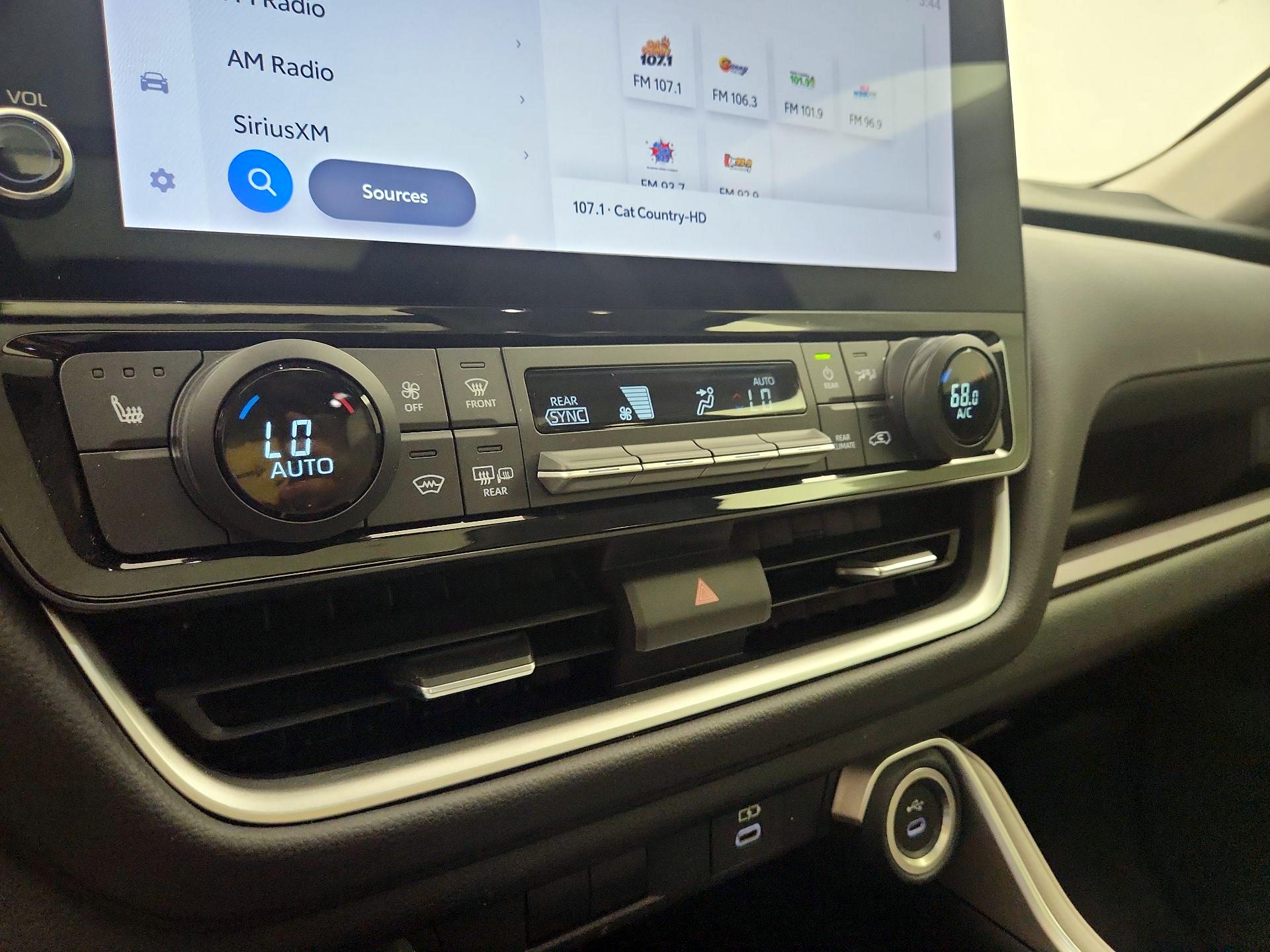 Thumbnail: 2024 Toyota Grand Highlander - 16