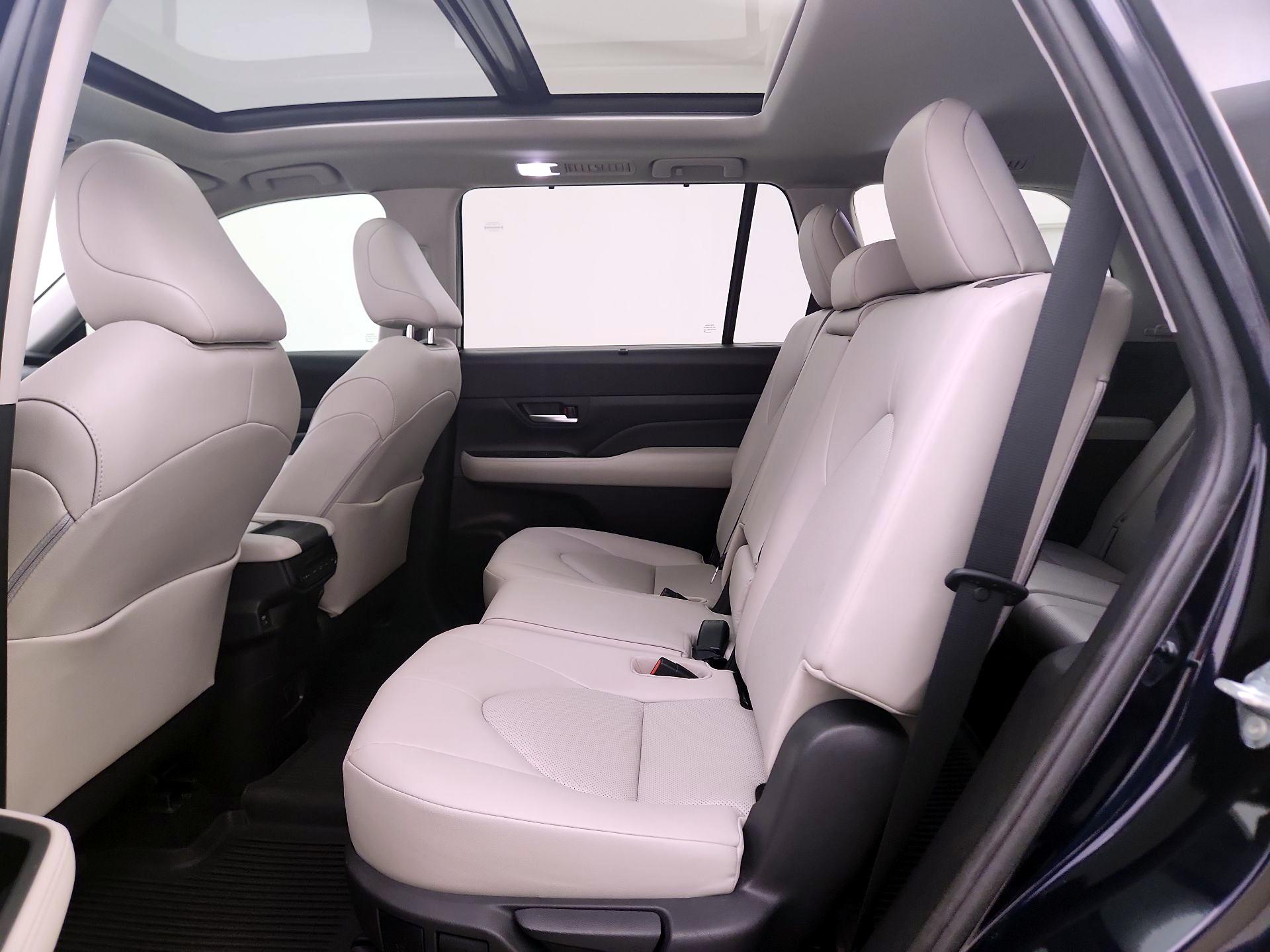 Thumbnail: 2024 Toyota Grand Highlander - 20