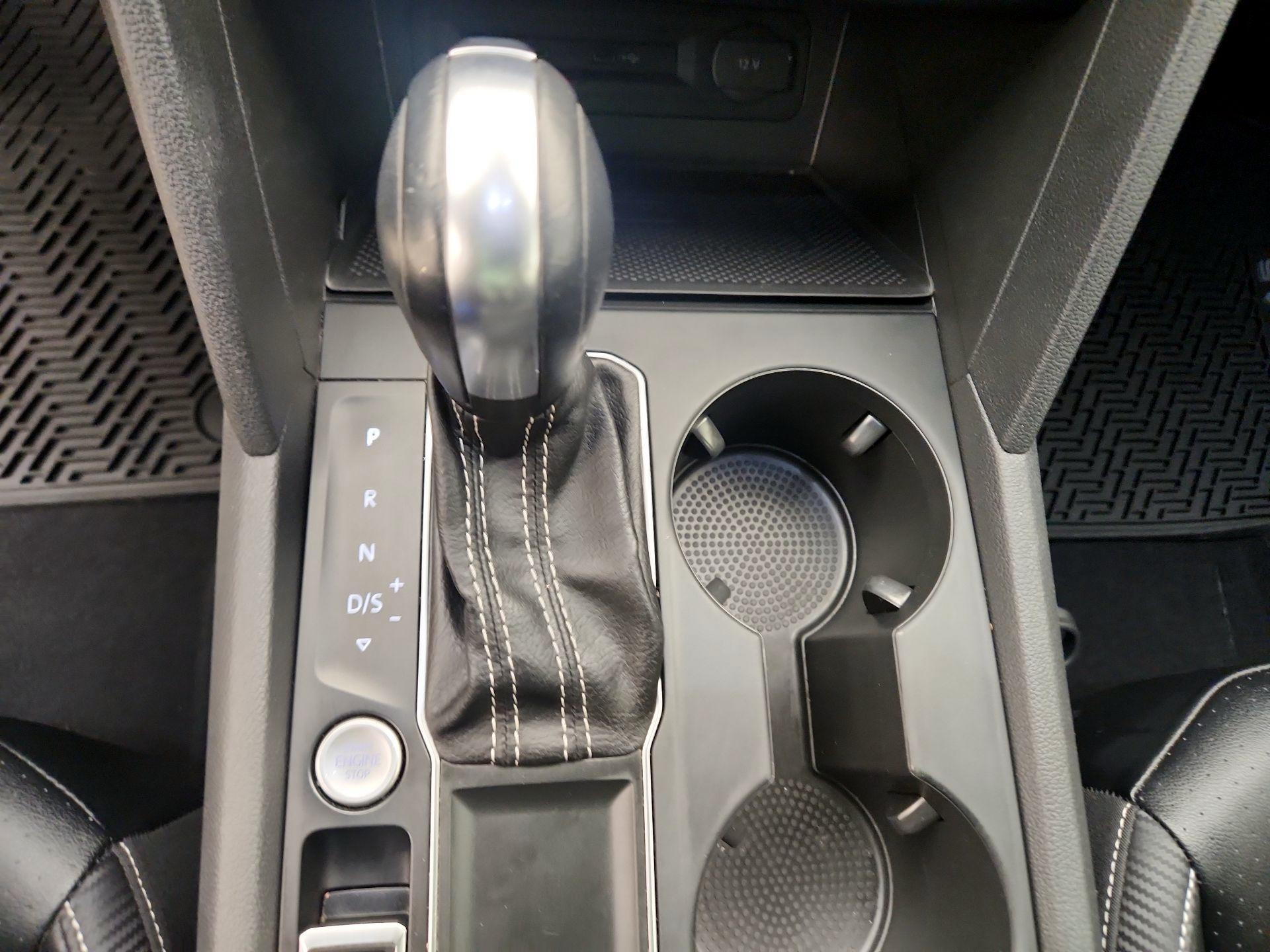 Thumbnail: 2021 Volkswagen Atlas - 17