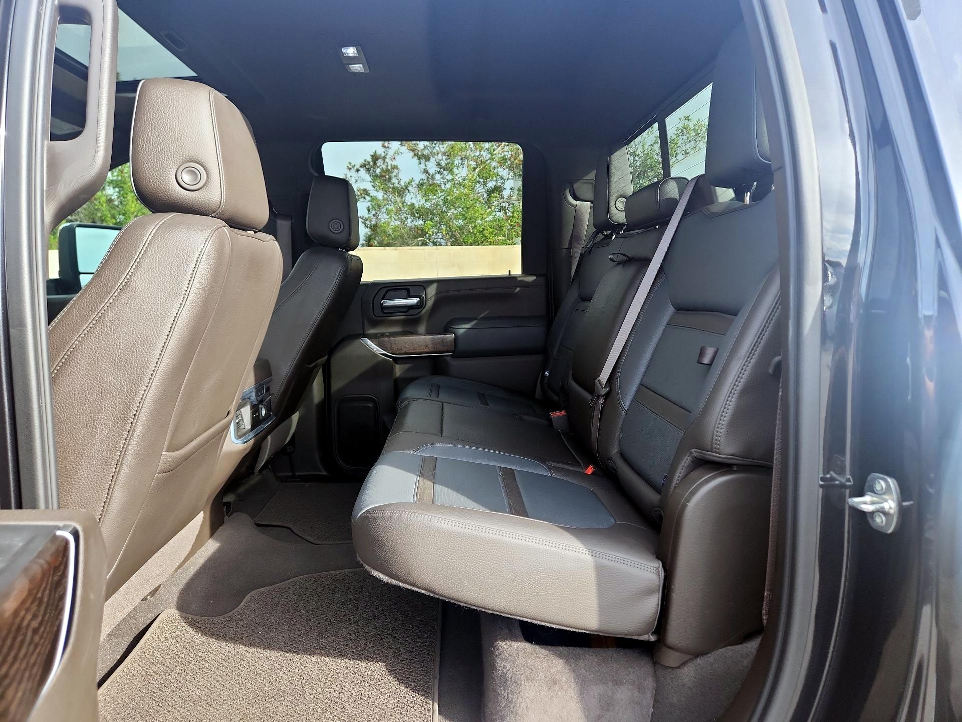 Thumbnail: 2021 GMC Sierra 3500 - 18