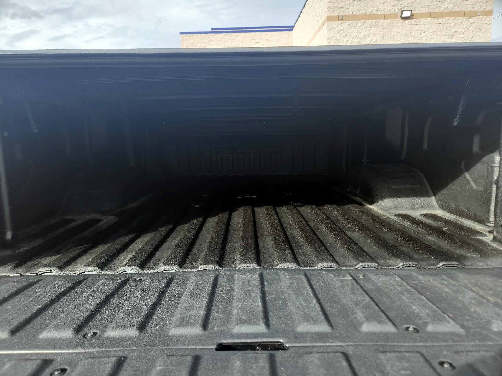 Thumbnail: 2021 GMC Sierra 3500 - 19