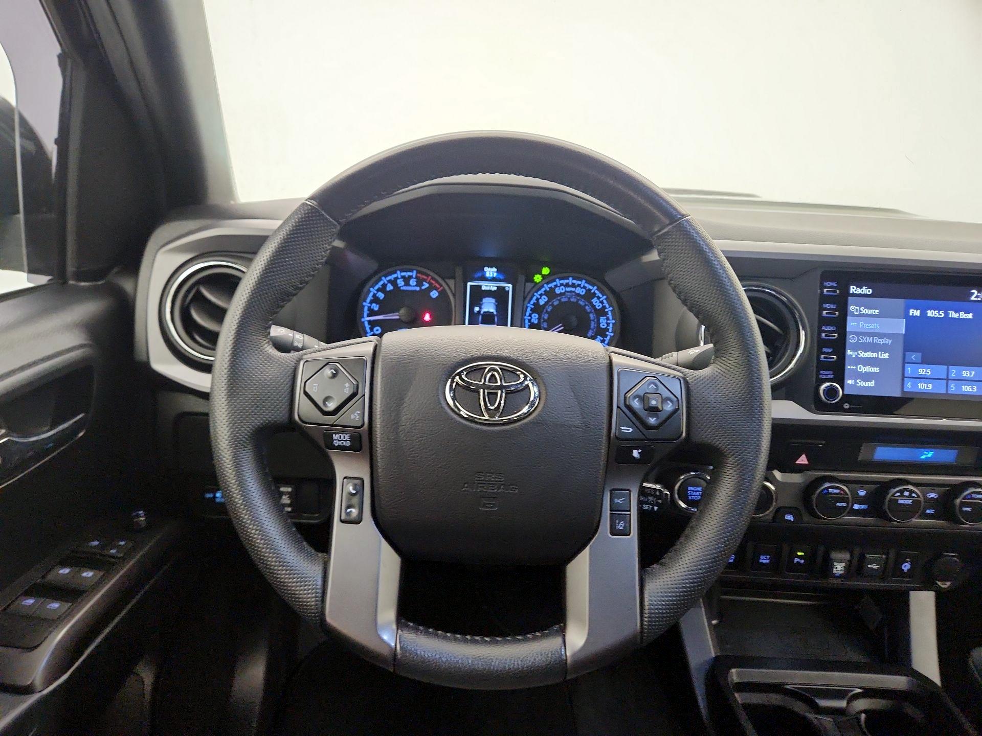 Thumbnail: 2021 Toyota Tacoma - 10