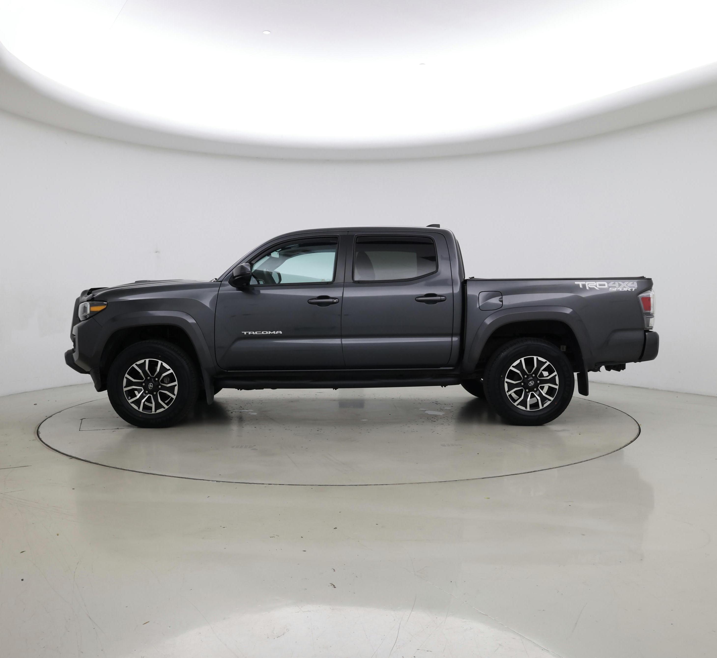 Thumbnail: 2021 Toyota Tacoma - 3