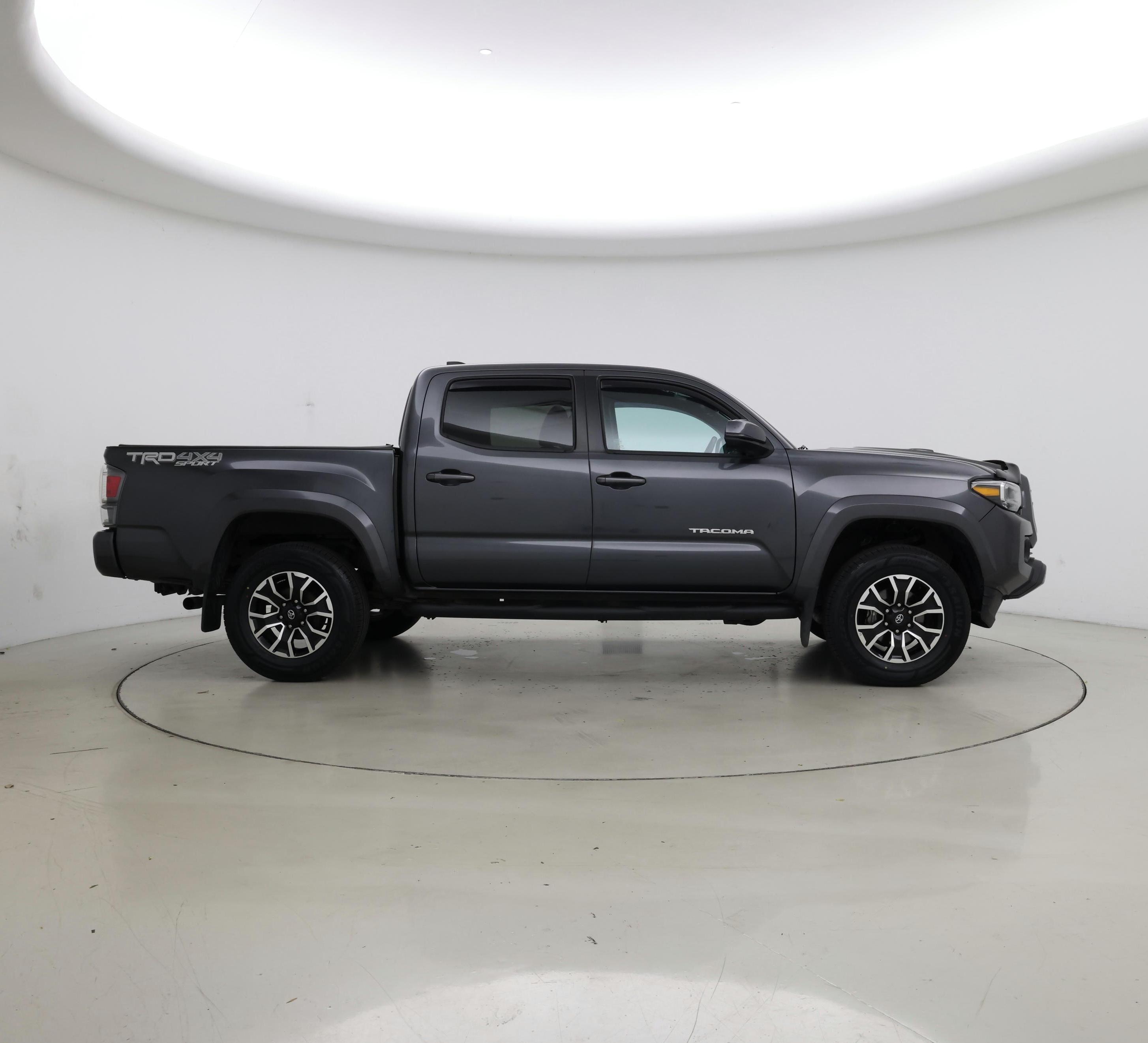 Thumbnail: 2021 Toyota Tacoma - 7