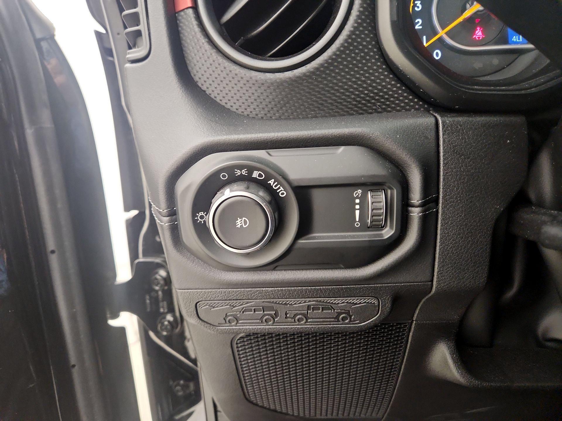 Thumbnail: 2025 Jeep Wrangler - 13