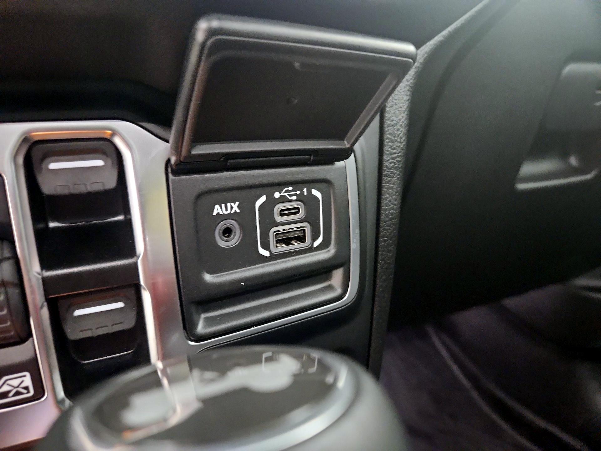 Thumbnail: 2025 Jeep Wrangler - 19