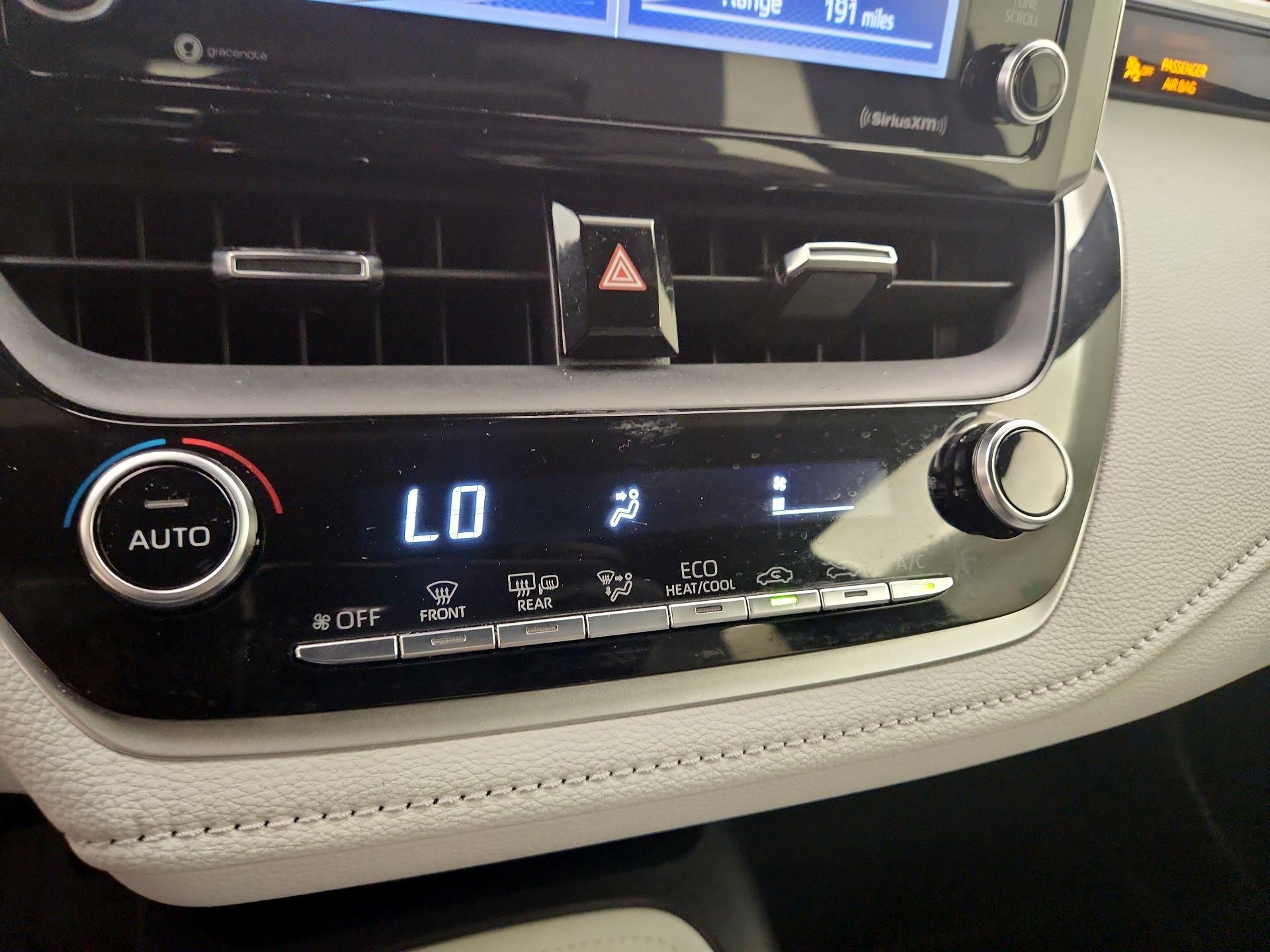 Thumbnail: 2021 Toyota Corolla - 16