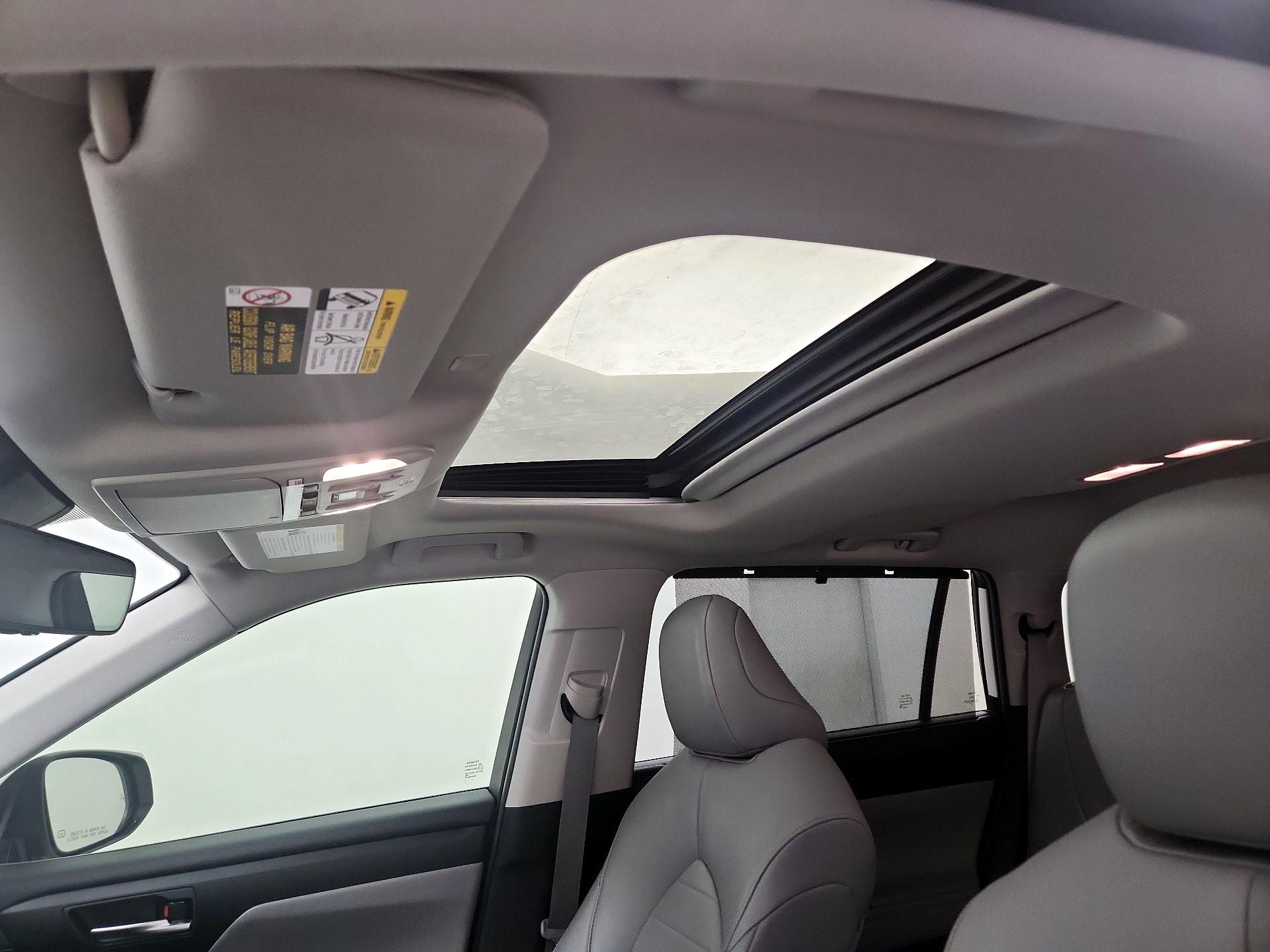 Thumbnail: 2020 Toyota Highlander - 19