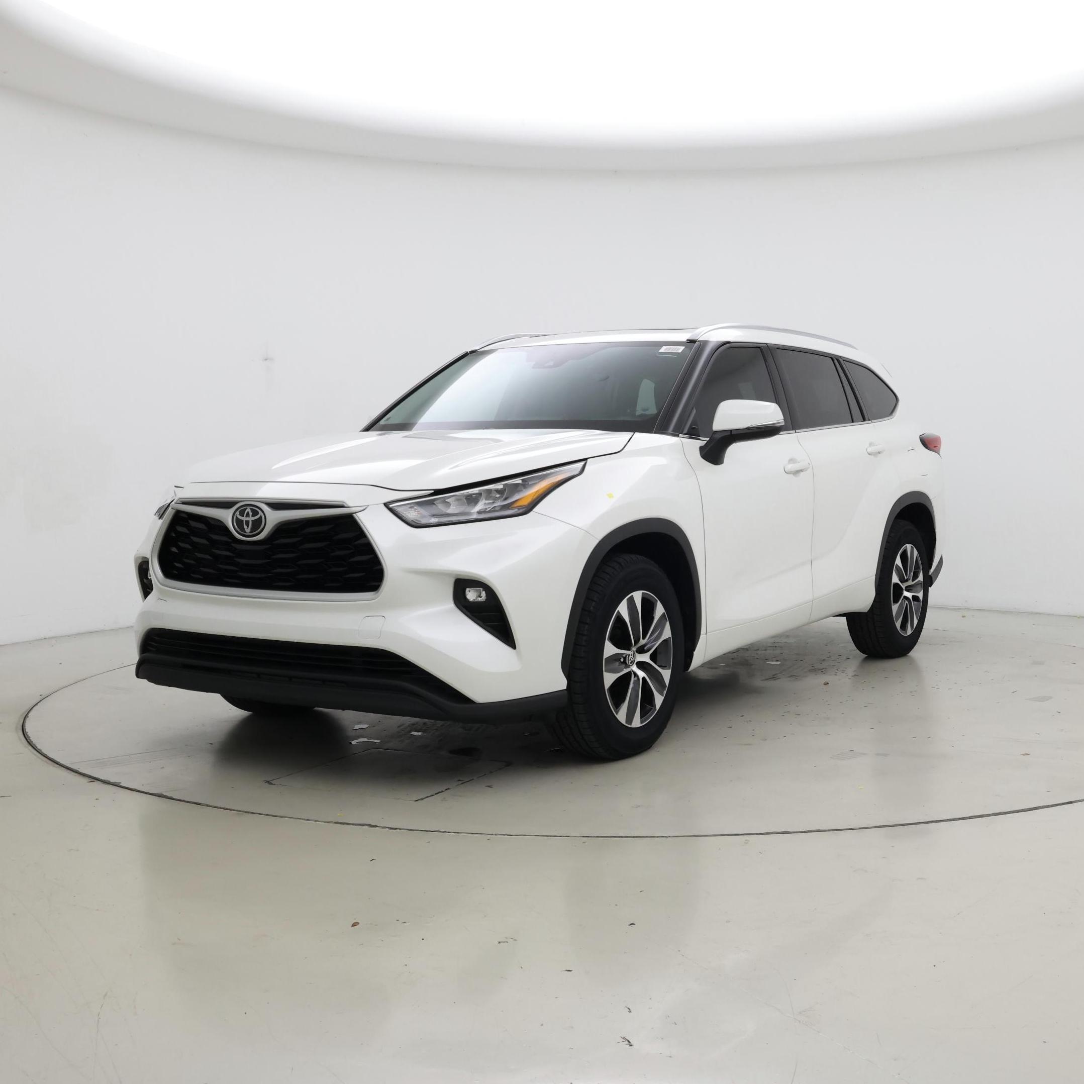 Thumbnail: 2020 Toyota Highlander - 4