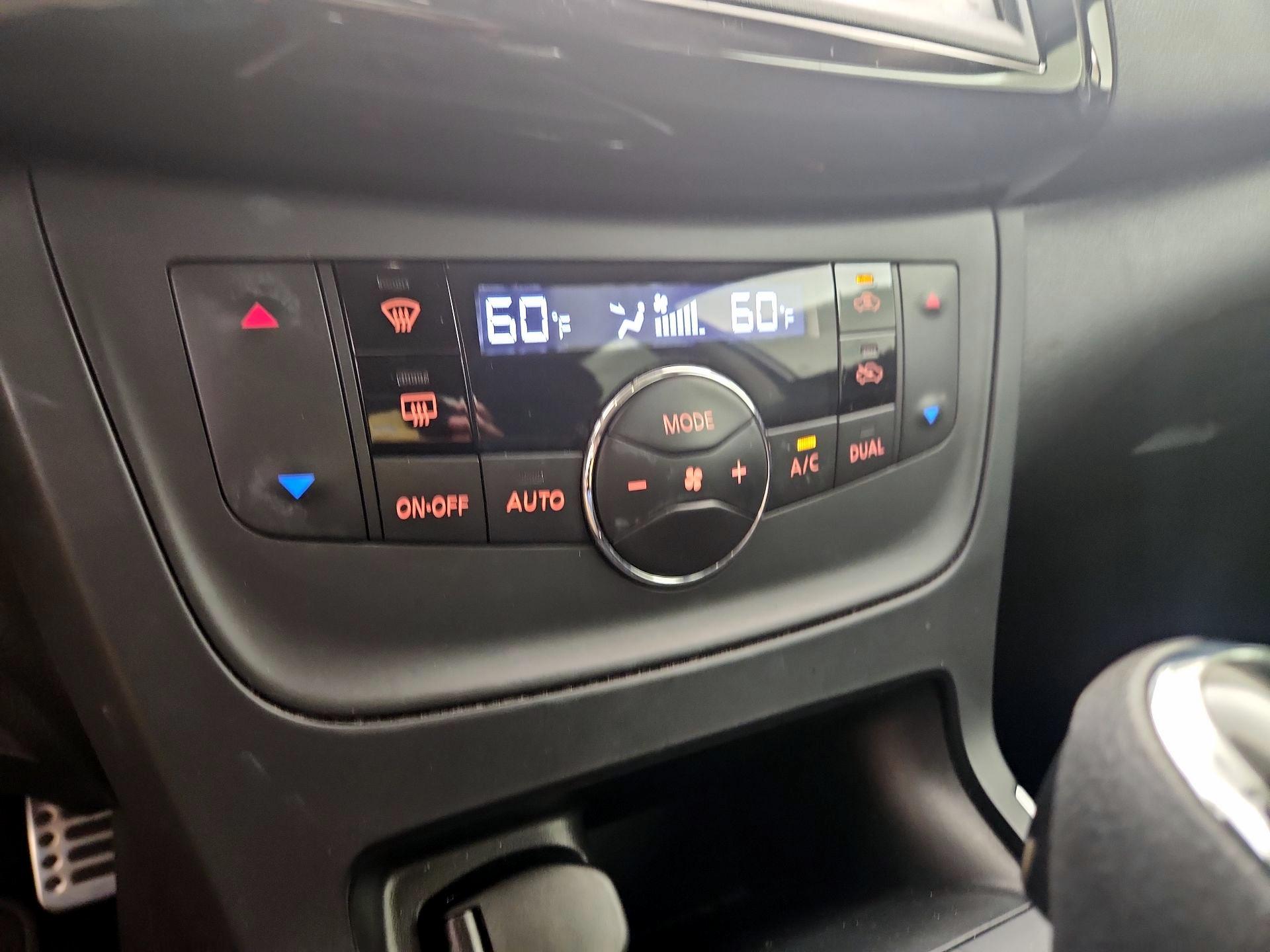 Thumbnail: 2019 Nissan Sentra - 16