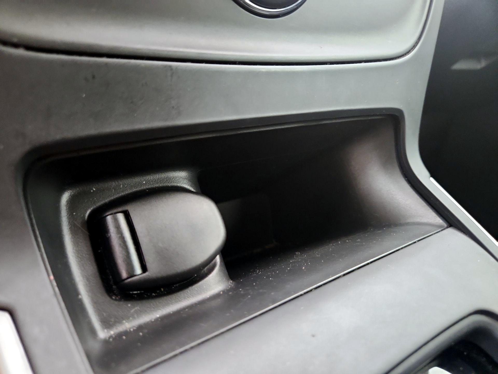 Thumbnail: 2019 Nissan Sentra - 18