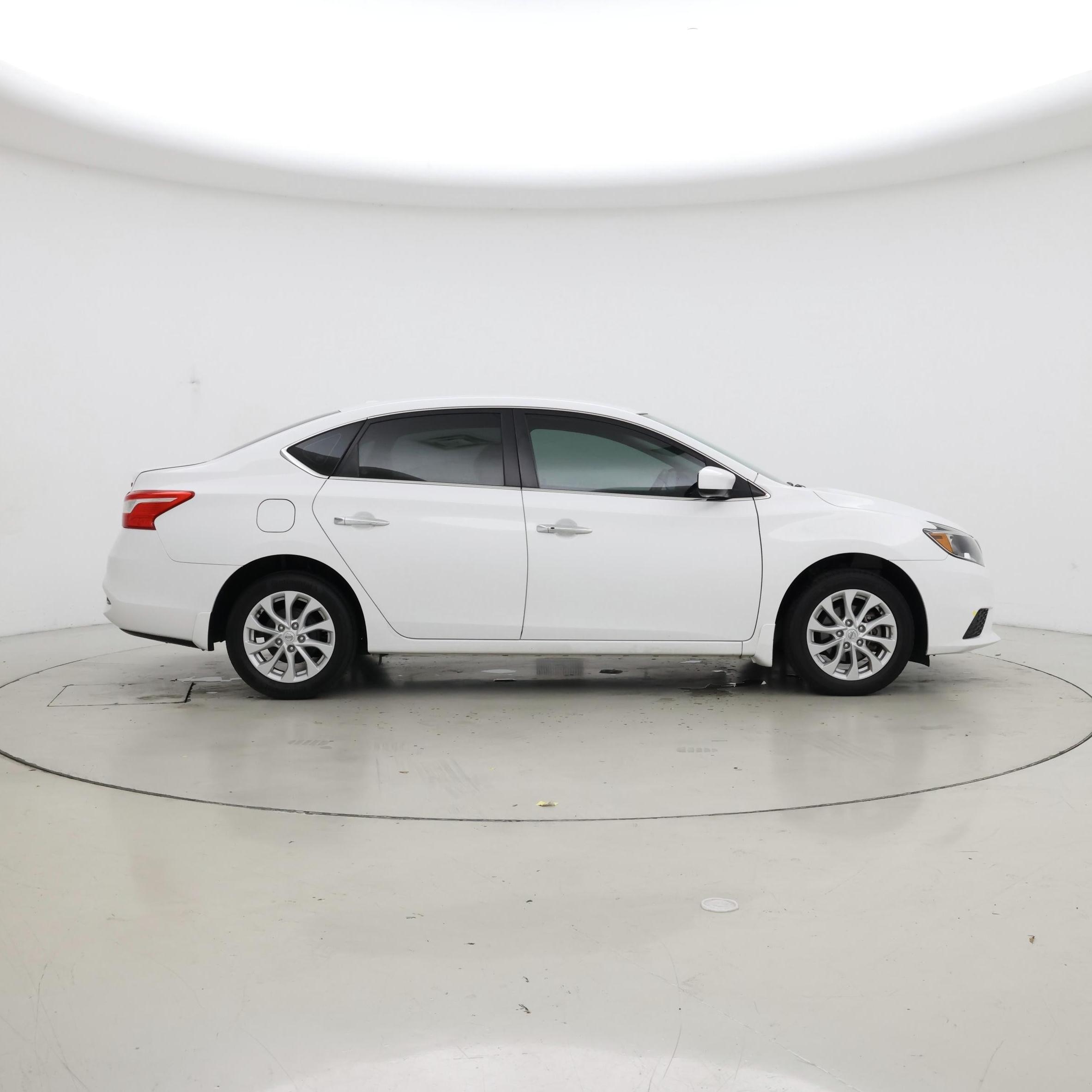 Thumbnail: 2019 Nissan Sentra - 7