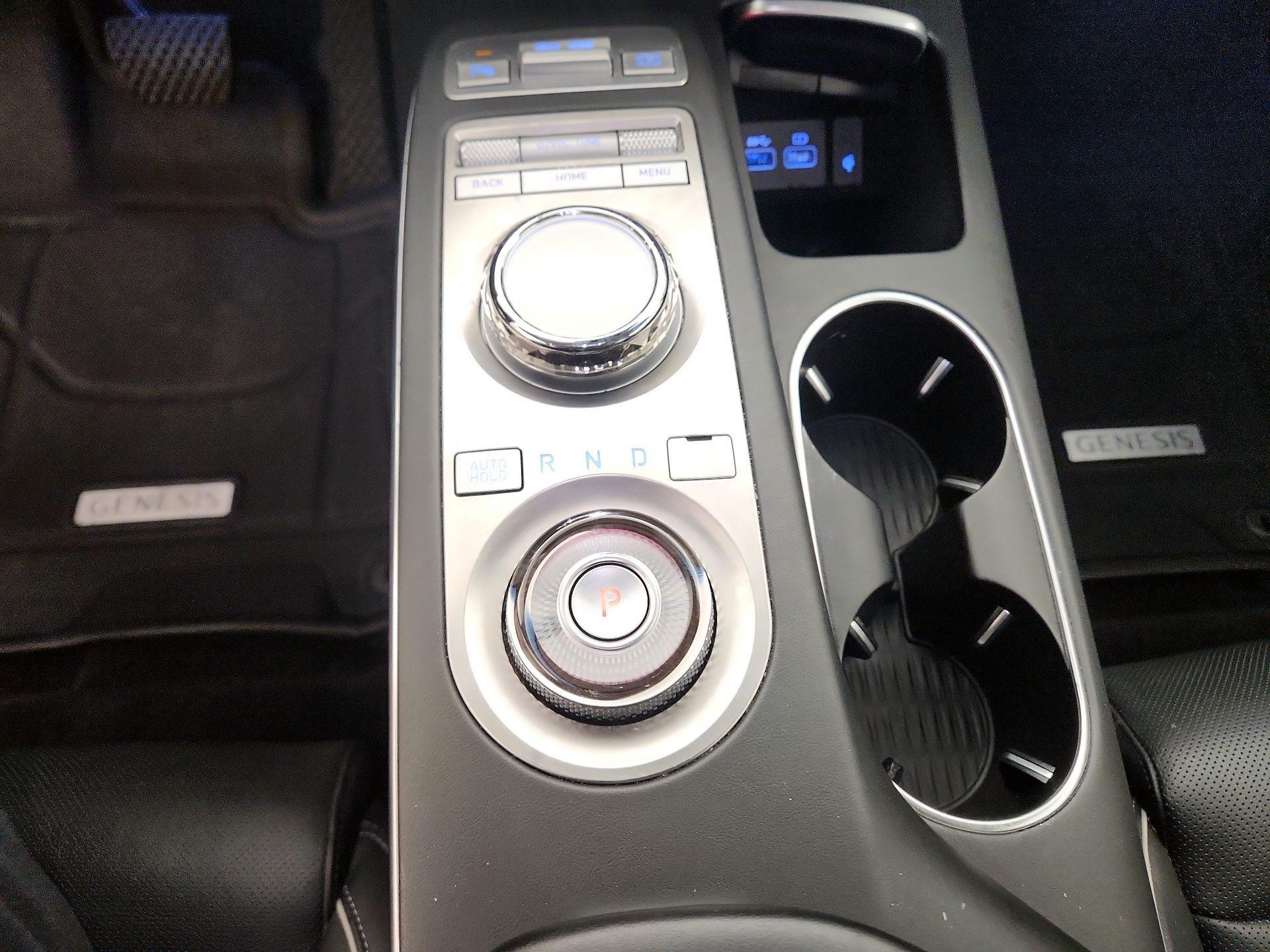 Thumbnail: 2024 Genesis GV70 - 18