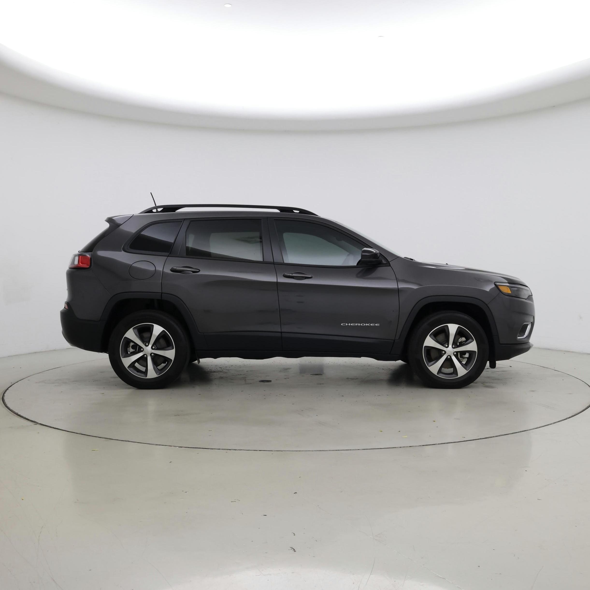 Thumbnail: 2022 Jeep Cherokee - 7