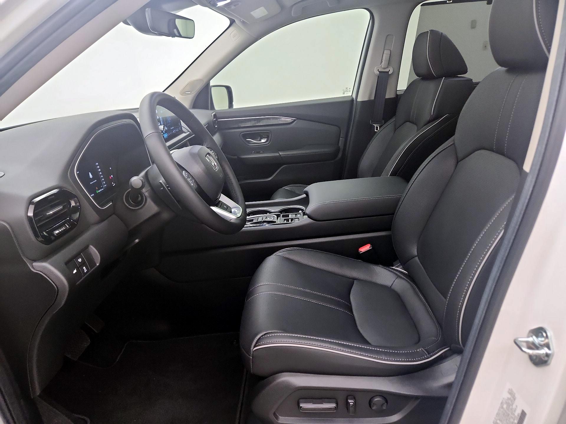 Thumbnail: 2025 Honda Pilot - 11