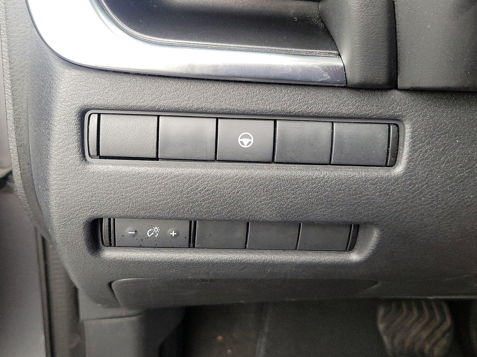 Thumbnail: 2021 Nissan Rogue - 13