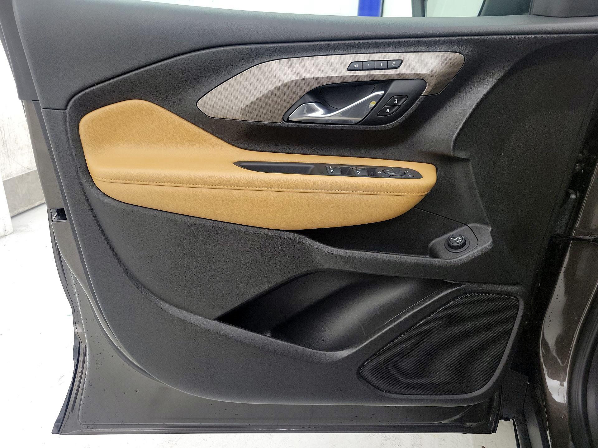 Thumbnail: 2020 GMC Terrain - 12