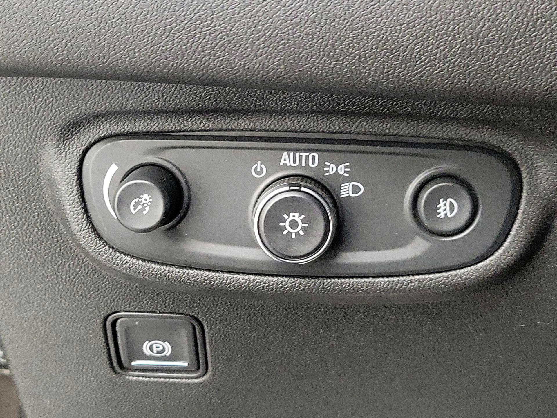 Thumbnail: 2020 GMC Terrain - 13