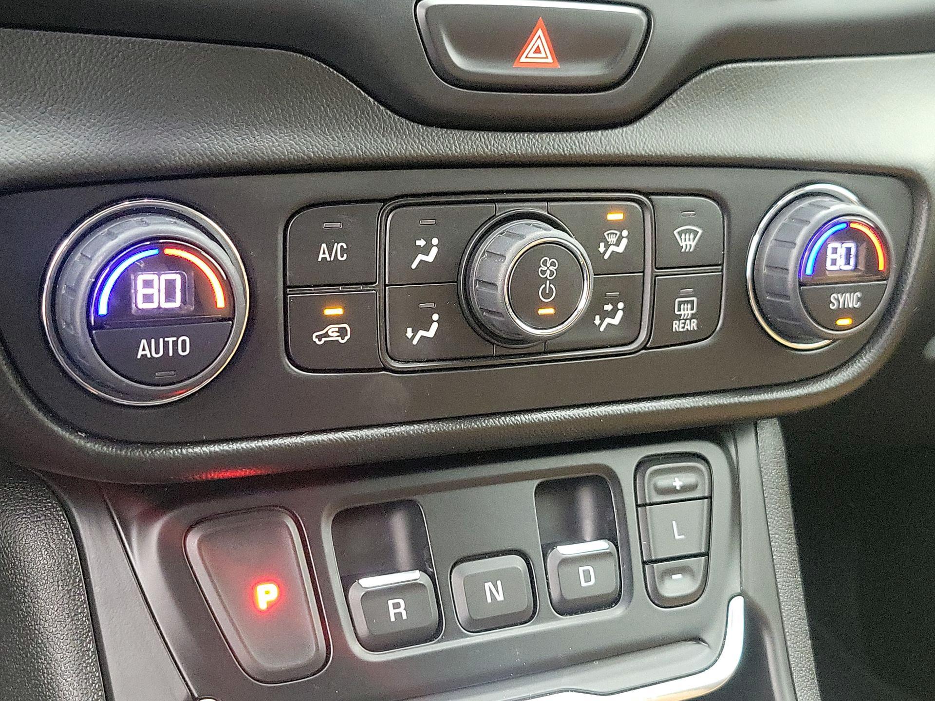 Thumbnail: 2020 GMC Terrain - 16