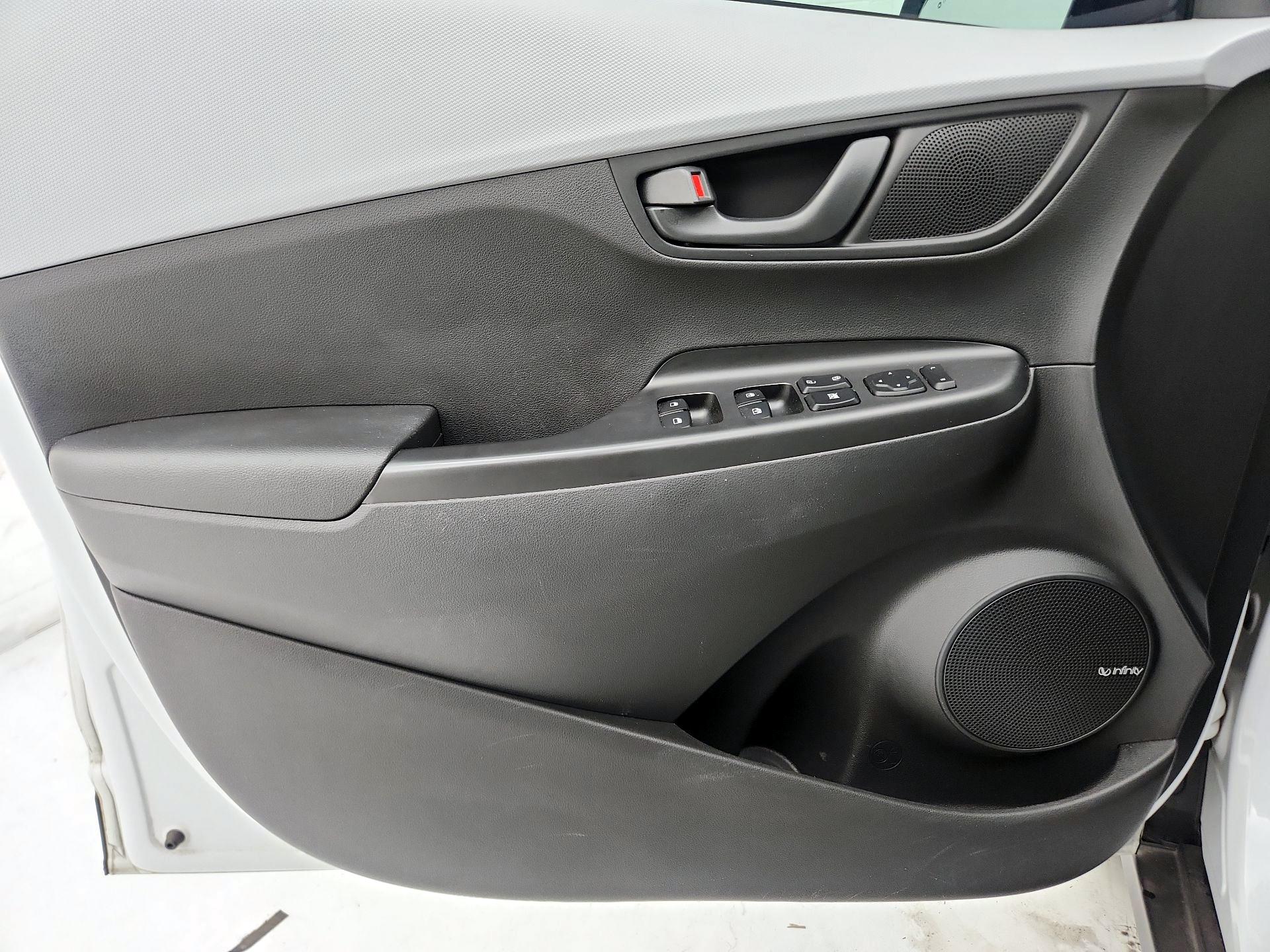 Thumbnail: 2020 Hyundai Kona - 12