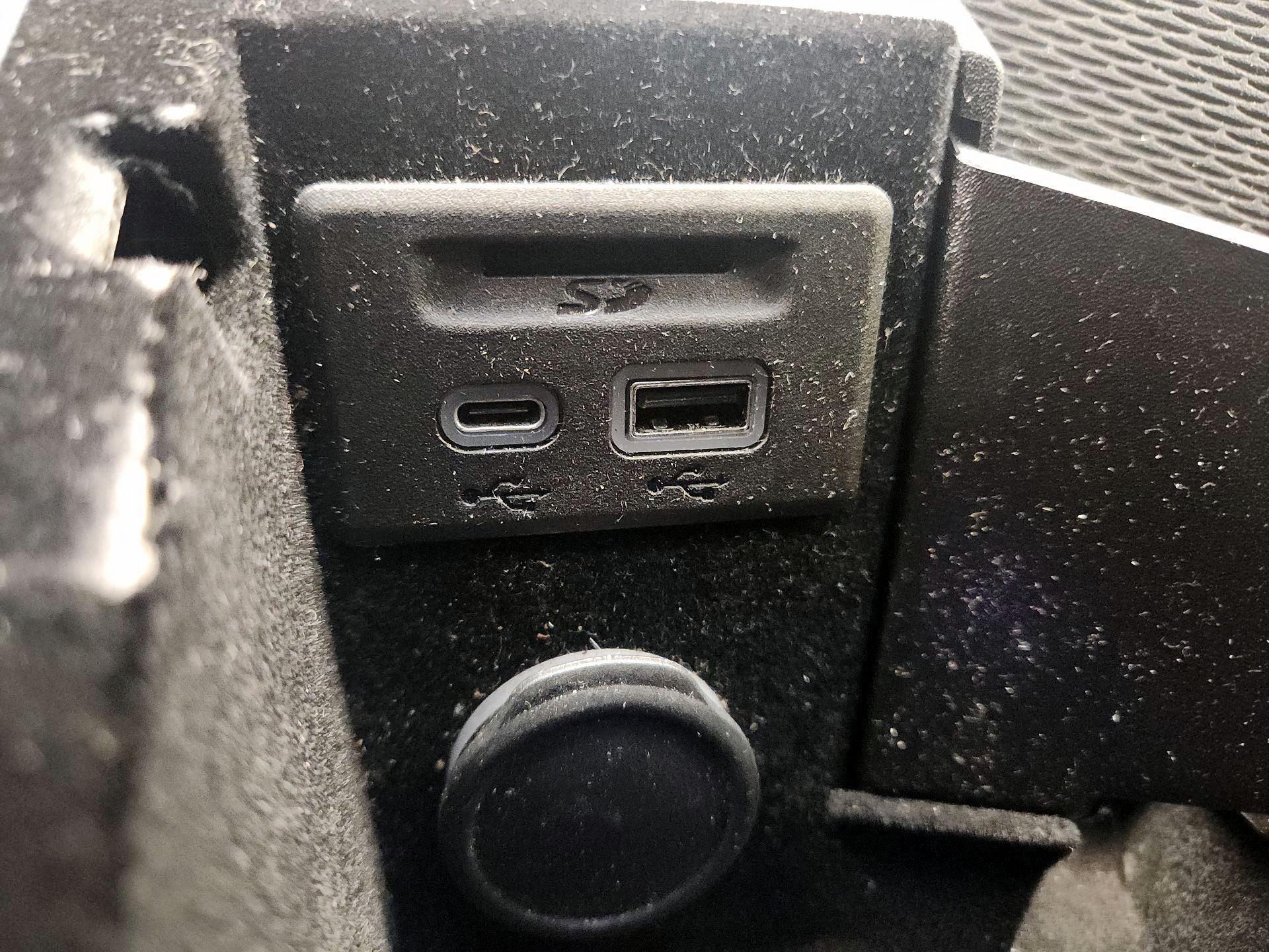 Thumbnail: 2022 Cadillac CT5 - 18