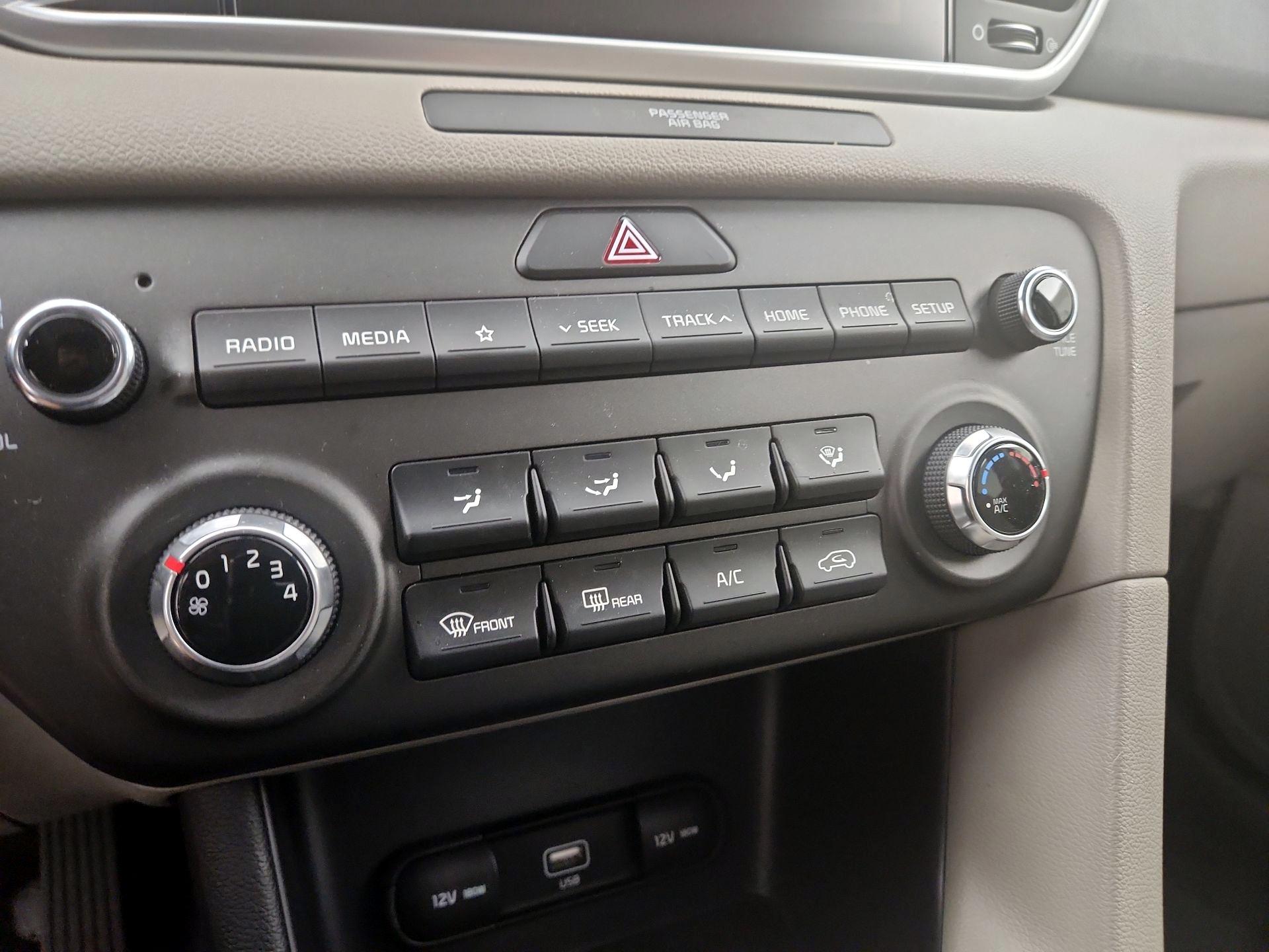 Thumbnail: 2021 Kia Sportage - 16