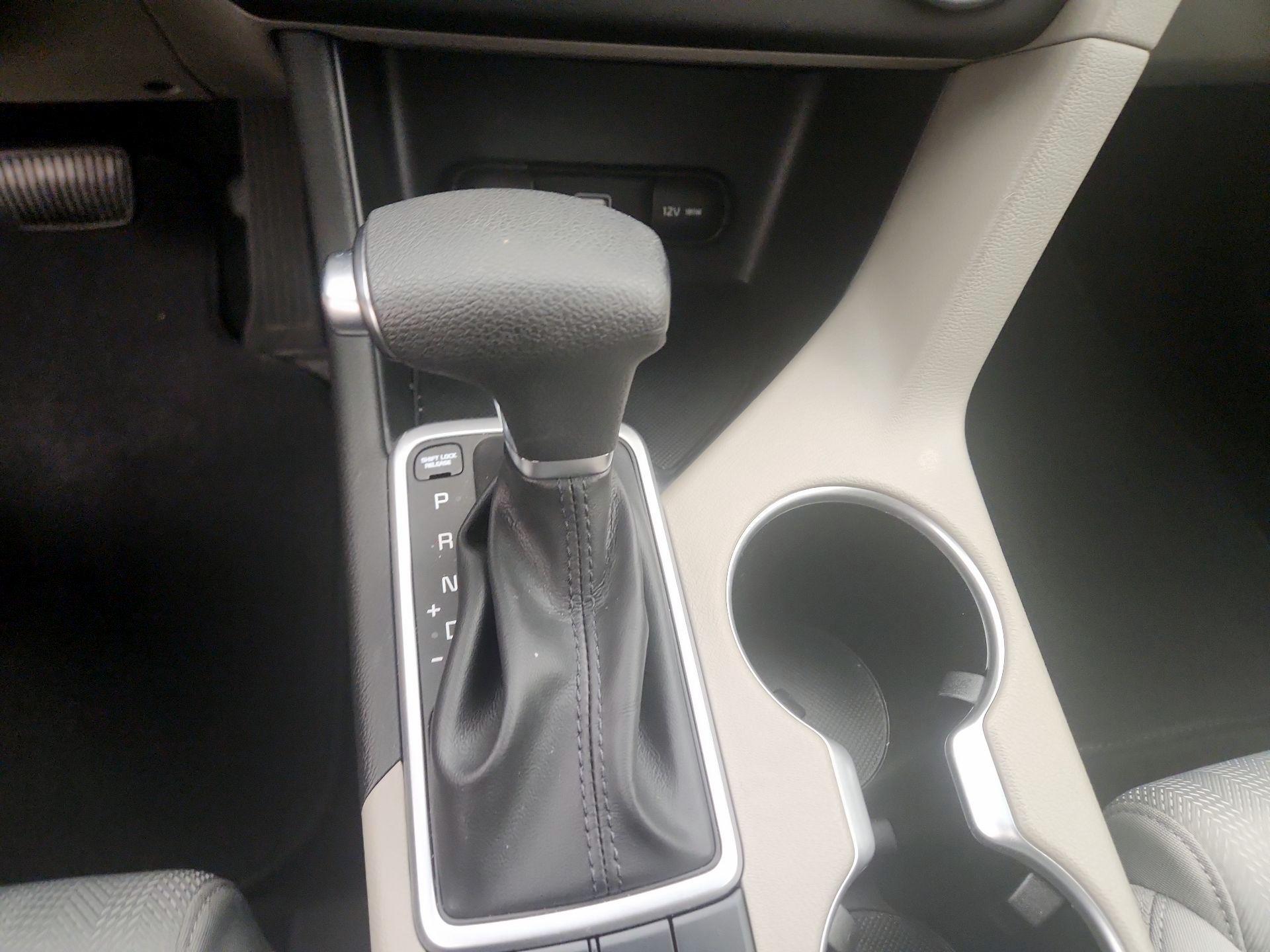 Thumbnail: 2021 Kia Sportage - 17